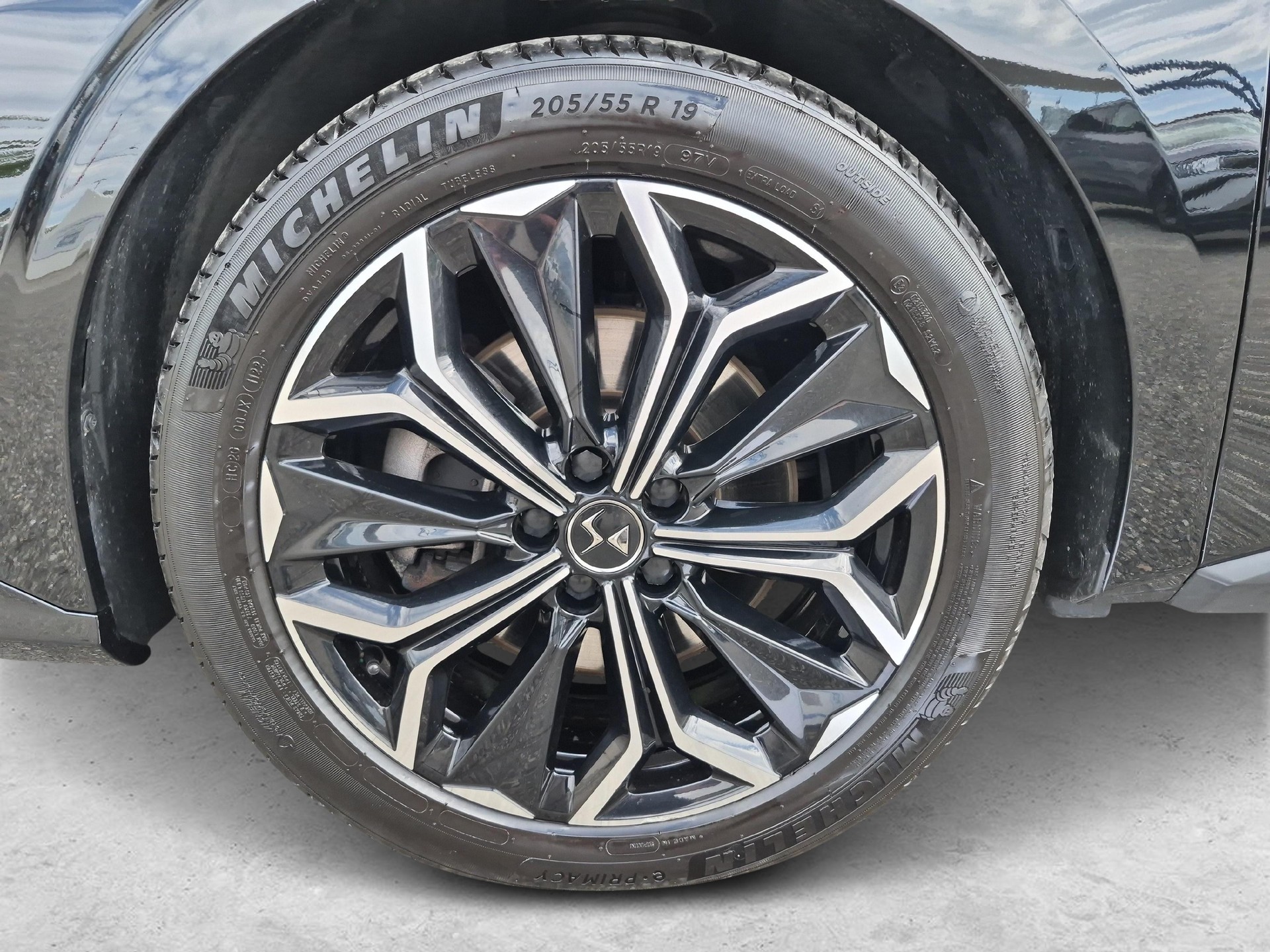 DS AUTOMOBILES 4 1.6 PureTech Rivoli / Jetzt mit attraktivem 1.99% Leasing-image-18