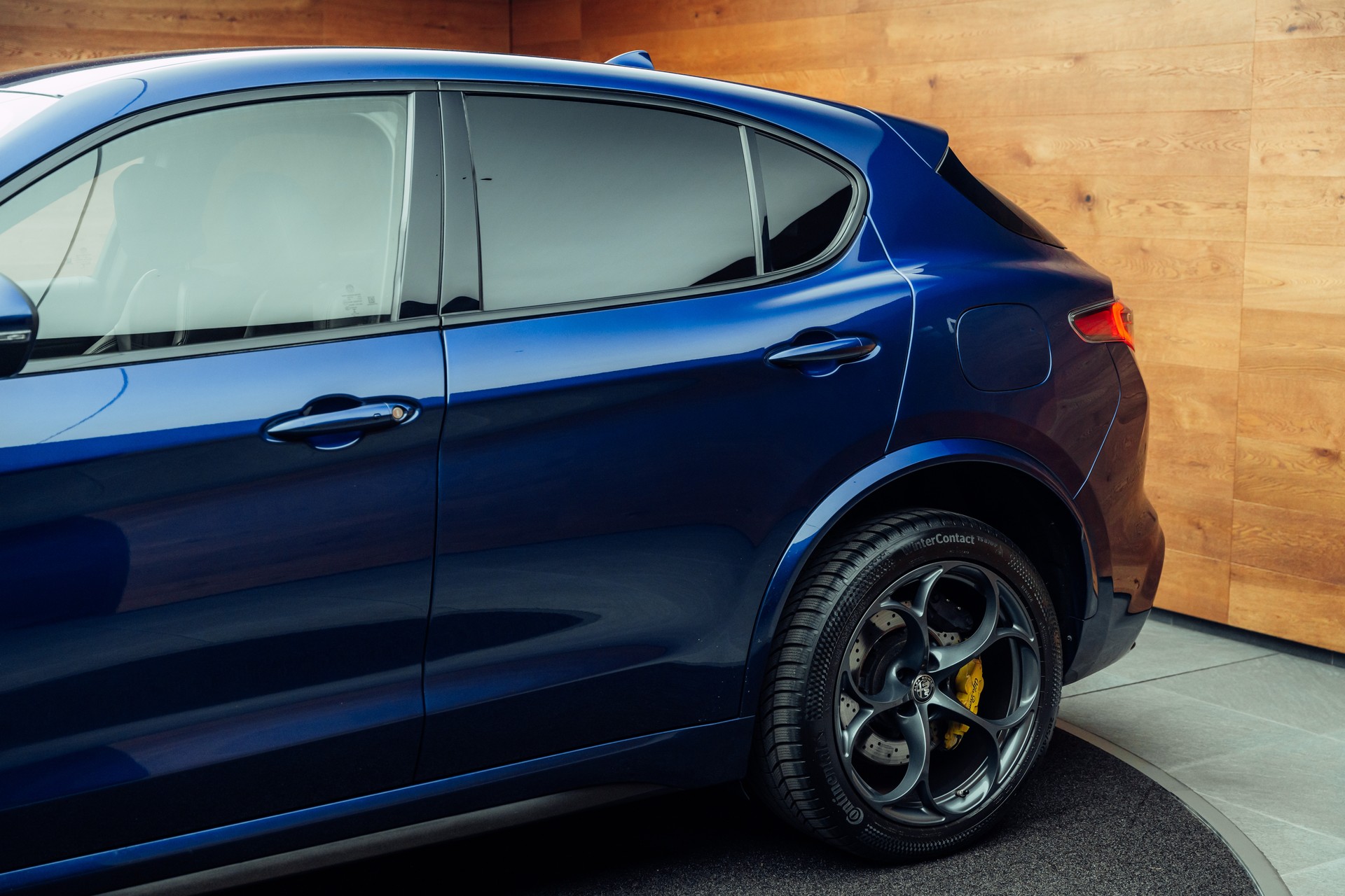 ALFA ROMEO Stelvio 2.9 V6 Quadrifoglio Q4 Automatic-image-18