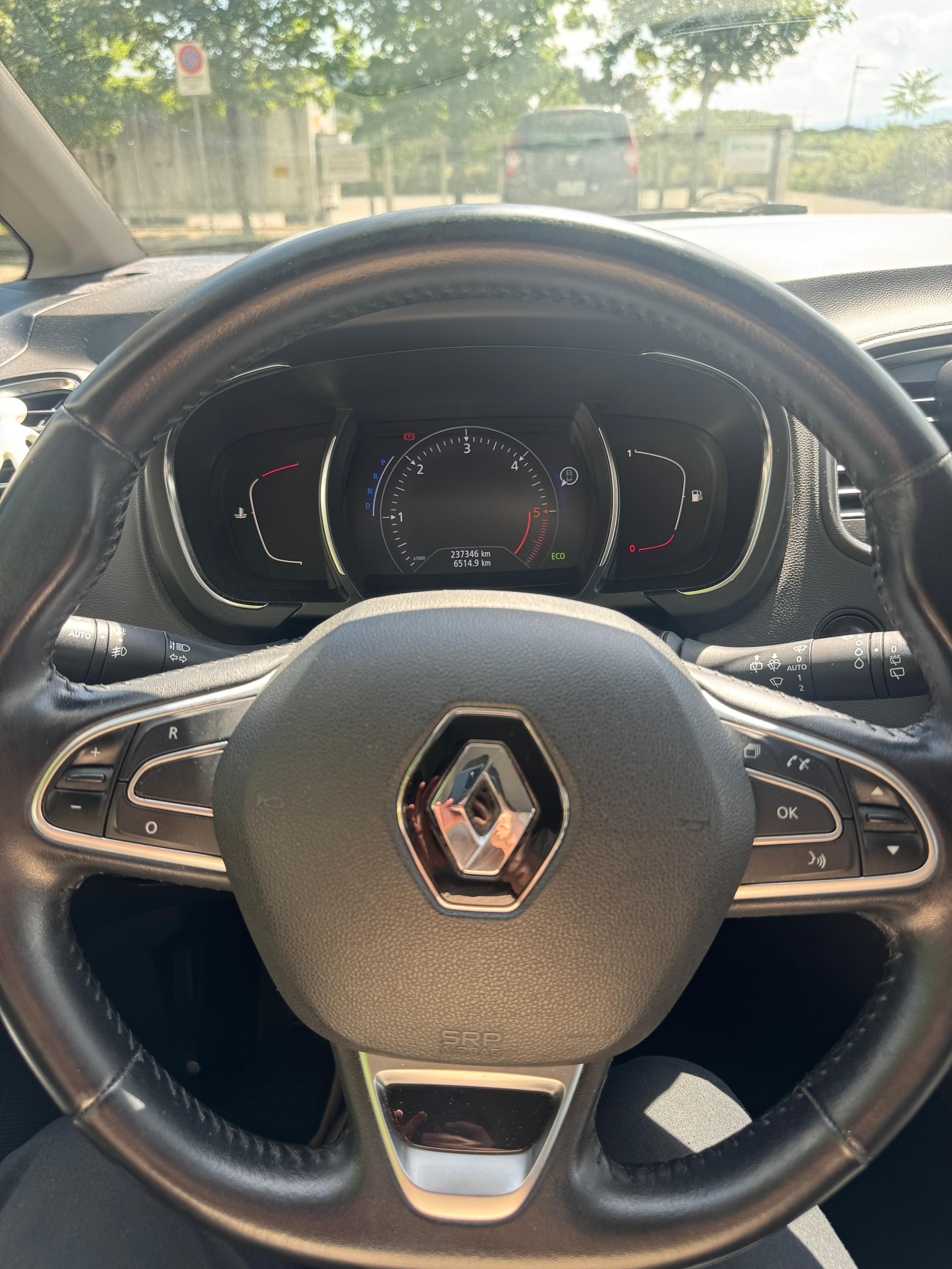 RENAULT Grand Scénic 1.5 dCi Bose EDC-image-11