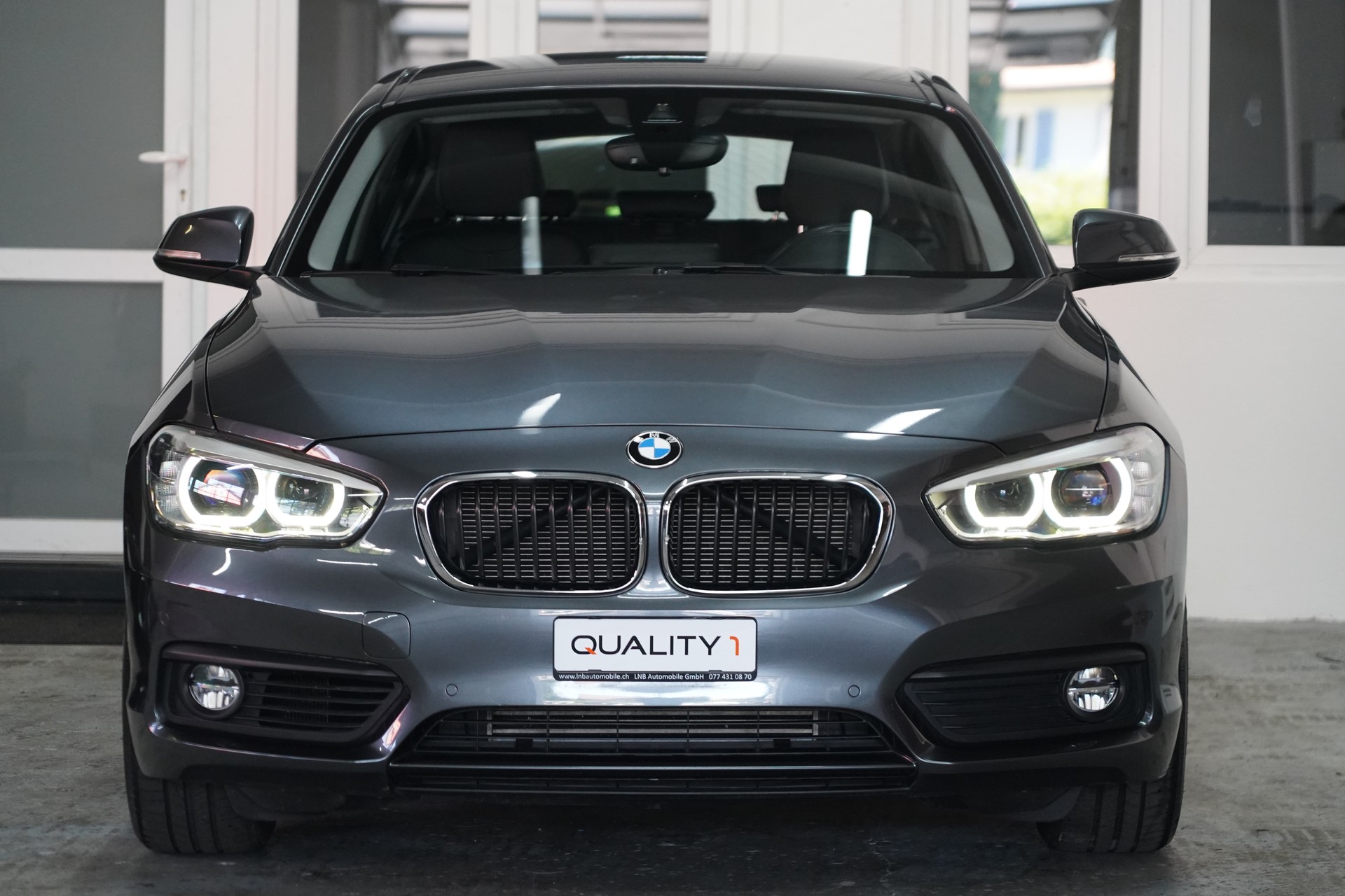 BMW 118i Steptronic-image-2