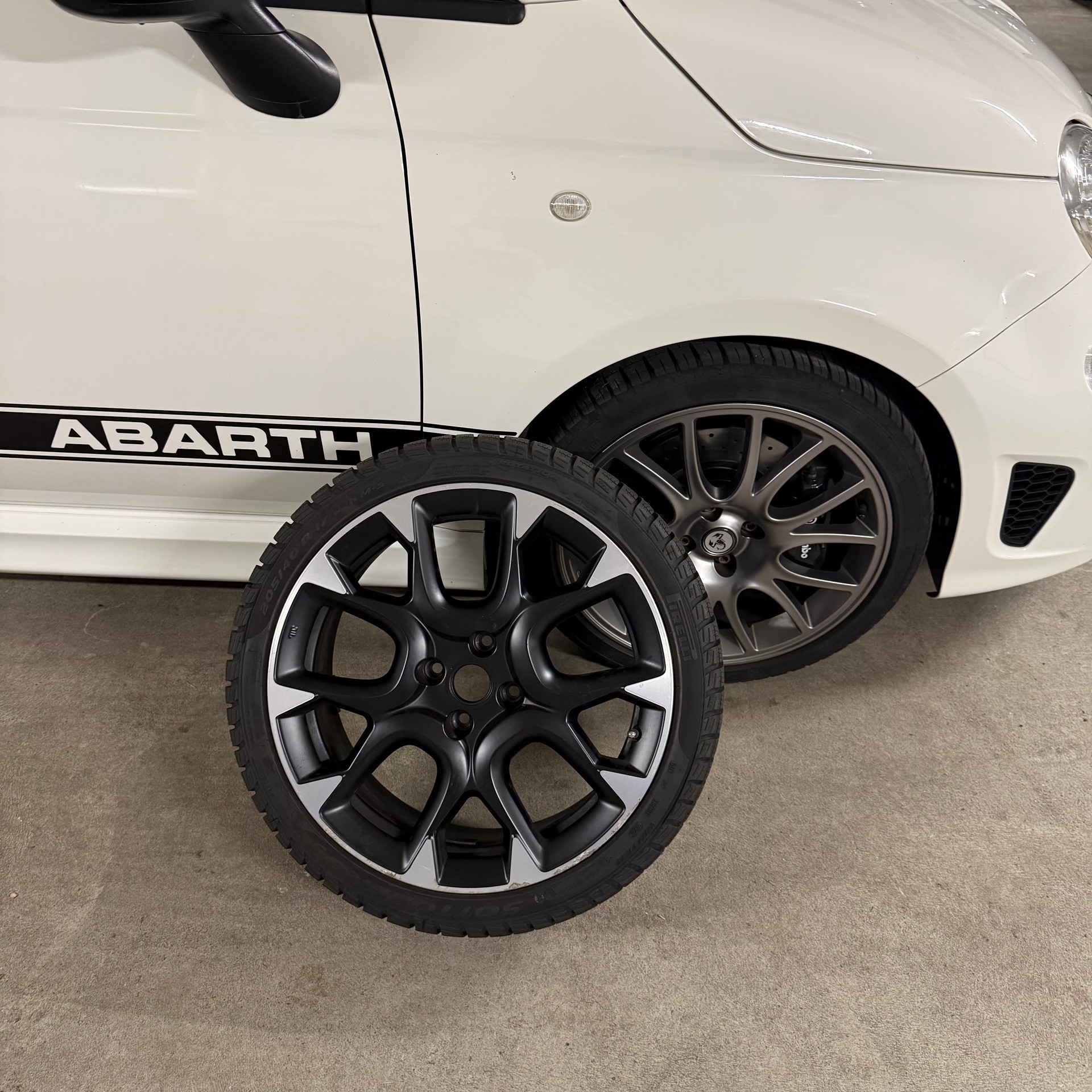 FIAT 595 1.4 16V Turbo Abarth 70 Anniversario-image-20