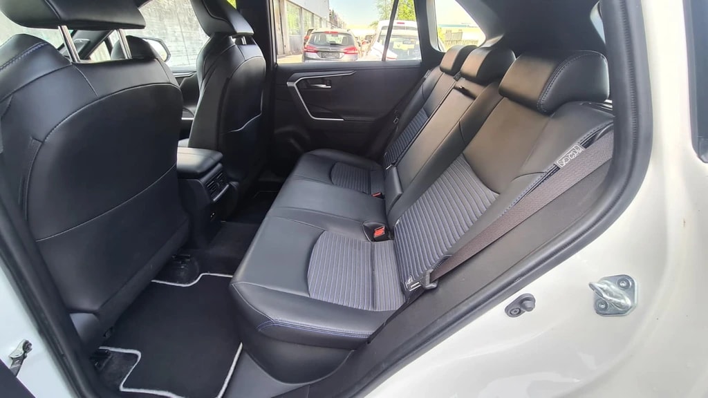 TOYOTA RAV-4 2.5 HSD Premium e-CVT 4WD ** 222 PS ** Voll-Leder ** Gr-Navi ** RF-Kamera ** Abstandsregelsysteme ** Ab MFK & Service **-image-15
