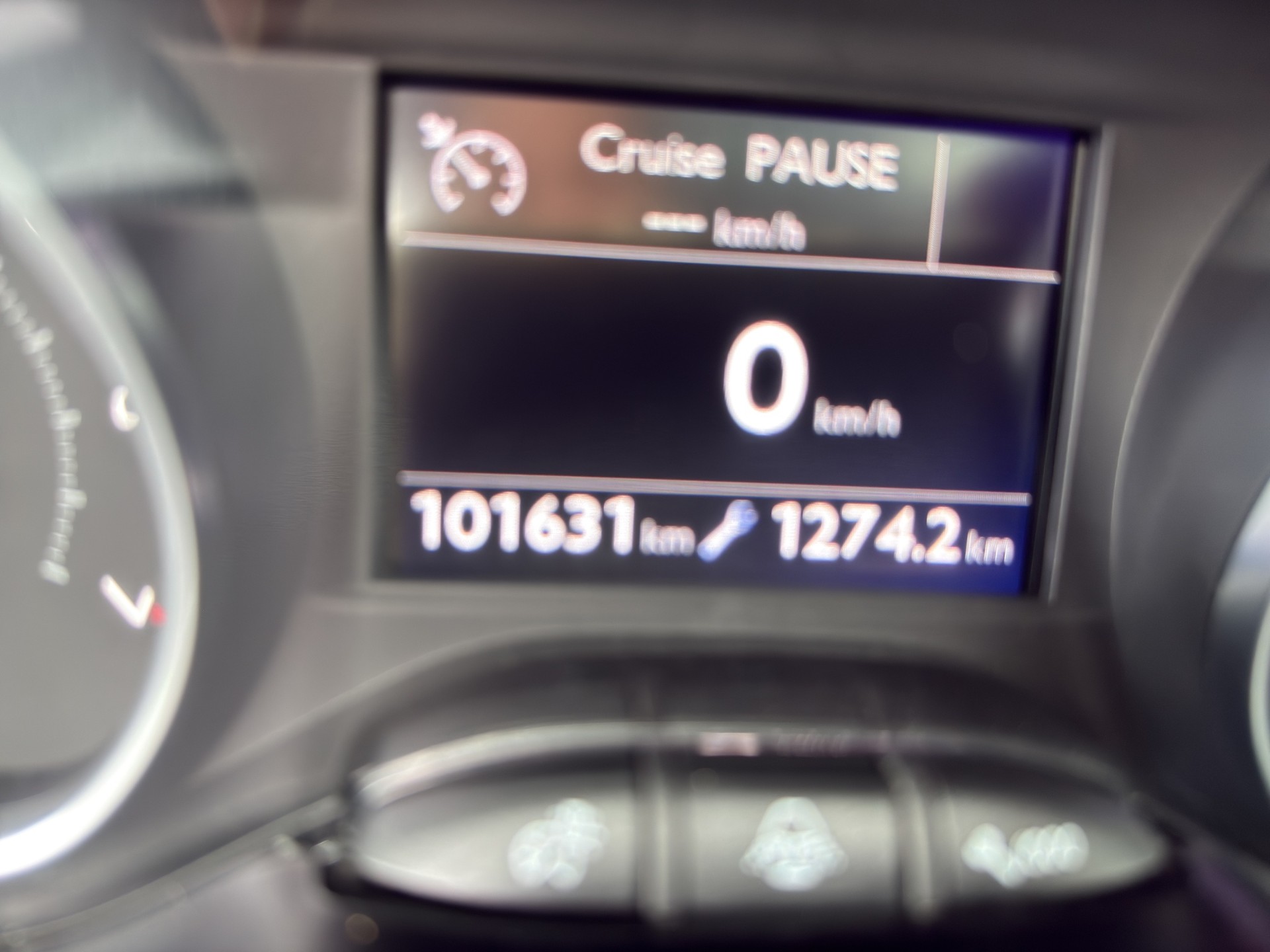 PEUGEOT 208 1.6 VTI Allure-image-8