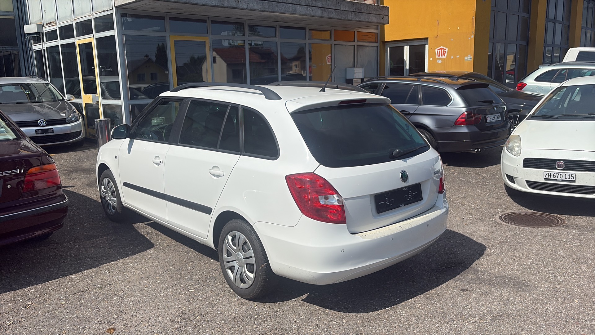 SKODA Fabia 1.6 TDI Classic-image-3