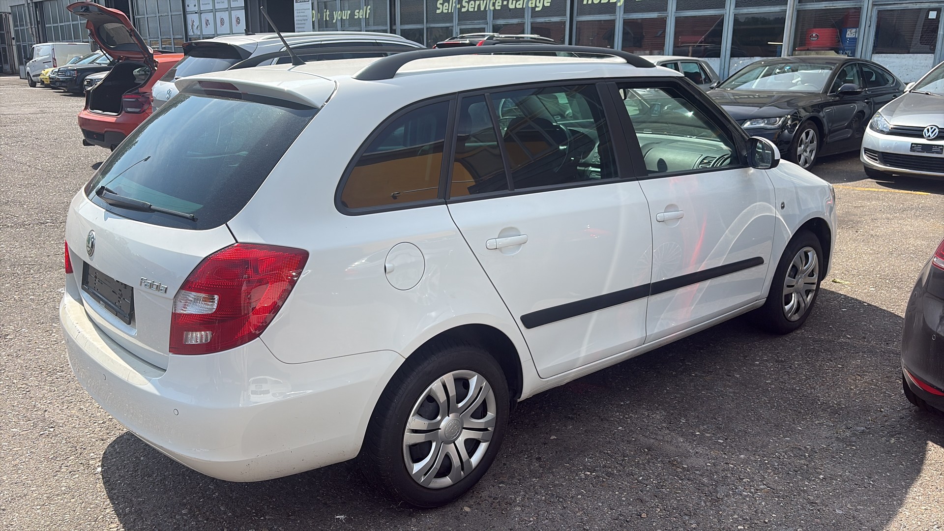 SKODA Fabia 1.6 TDI Classic-image-2
