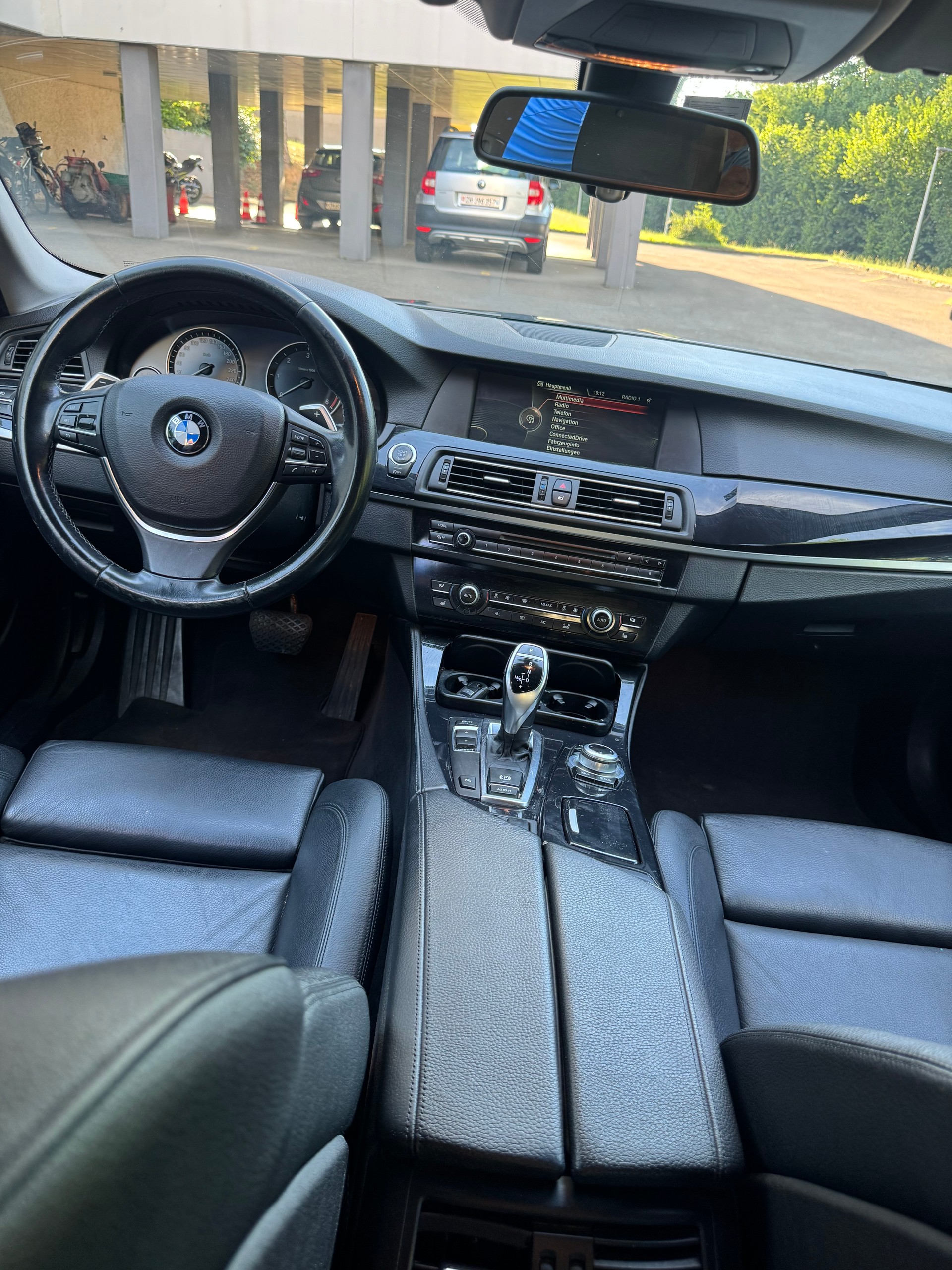 BMW 520d Touring Steptronic-image-9