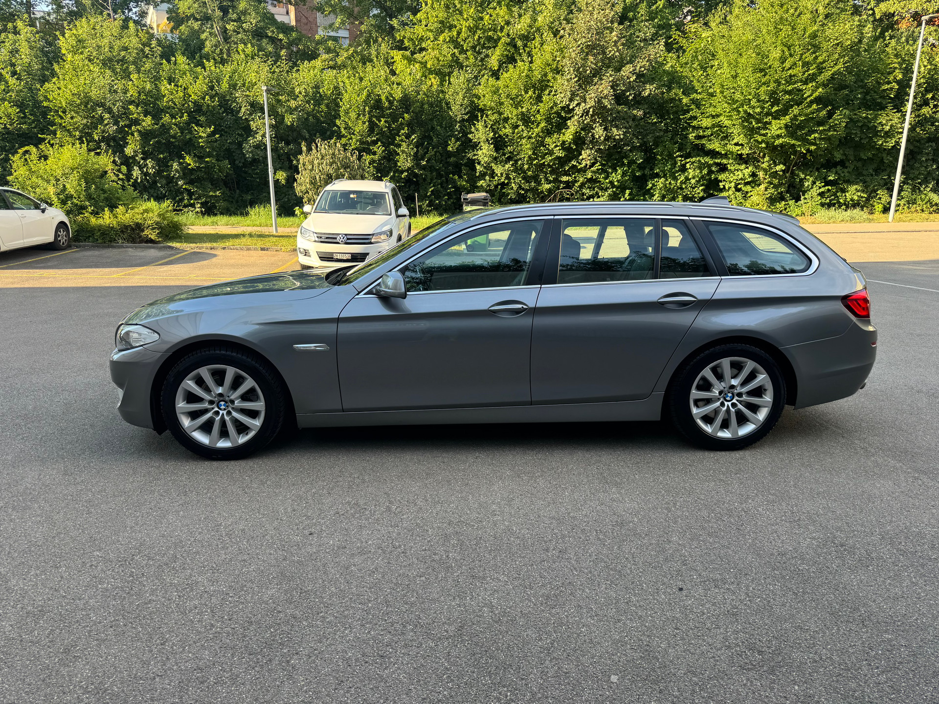 BMW 520d Touring Steptronic-image-6