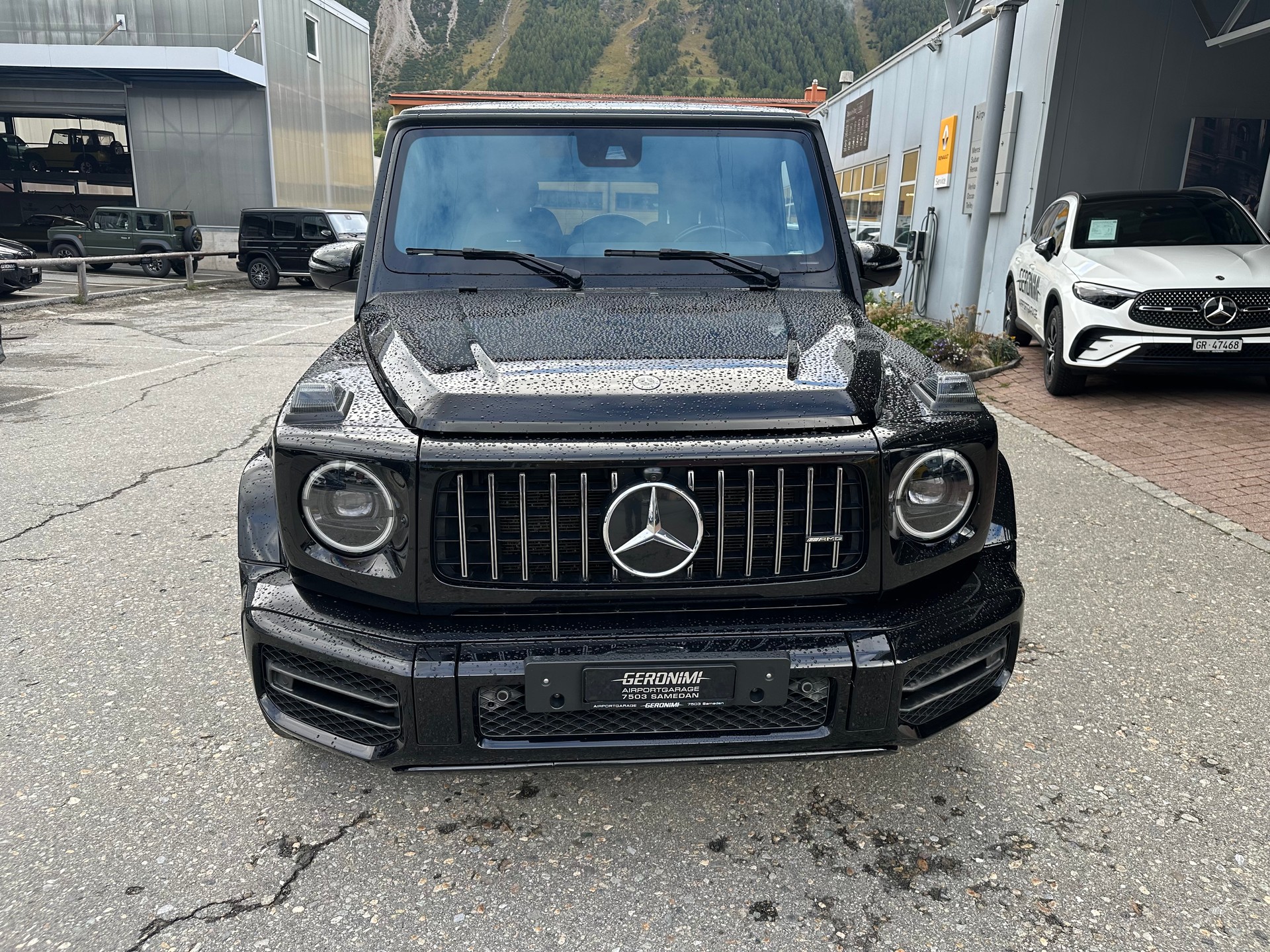 MERCEDES-BENZ G 63 AMG-showroom-element-3