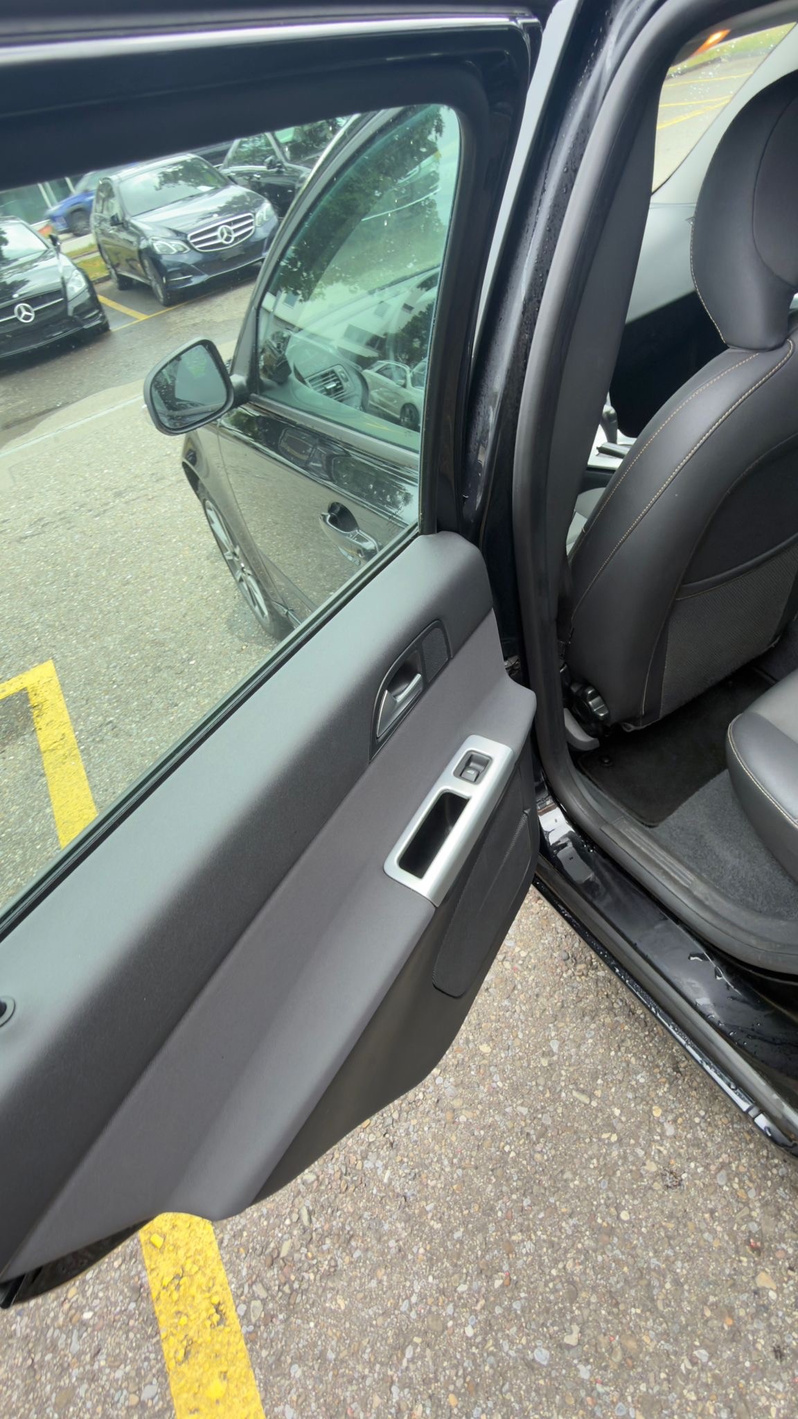 VOLVO V50 D3 Momentum Geartronic-image-14