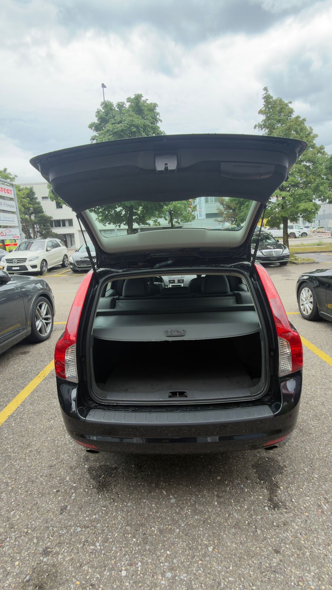 VOLVO V50 D3 Momentum Geartronic-image-6