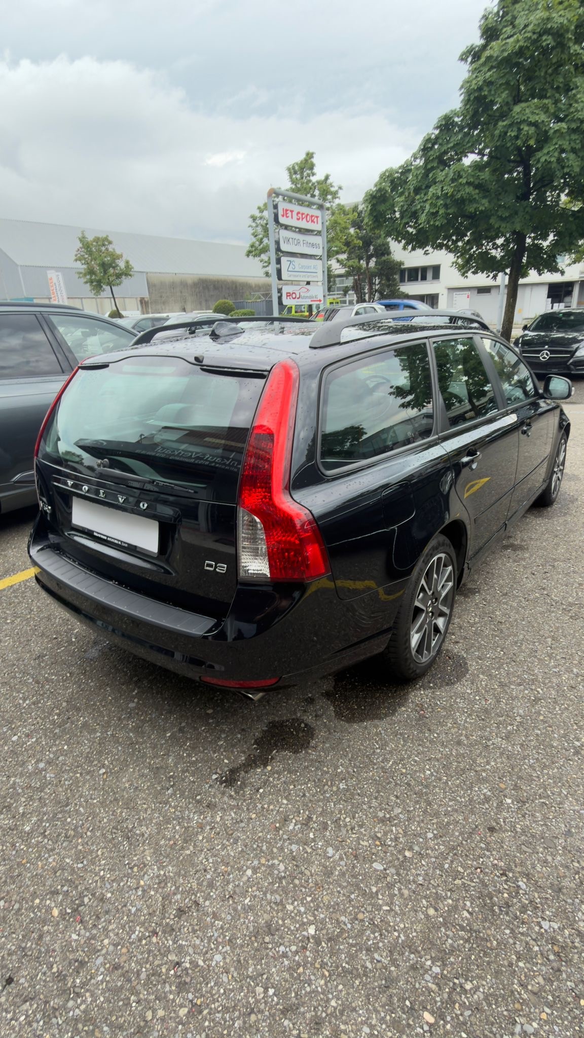 VOLVO V50 D3 Momentum Geartronic-image-4
