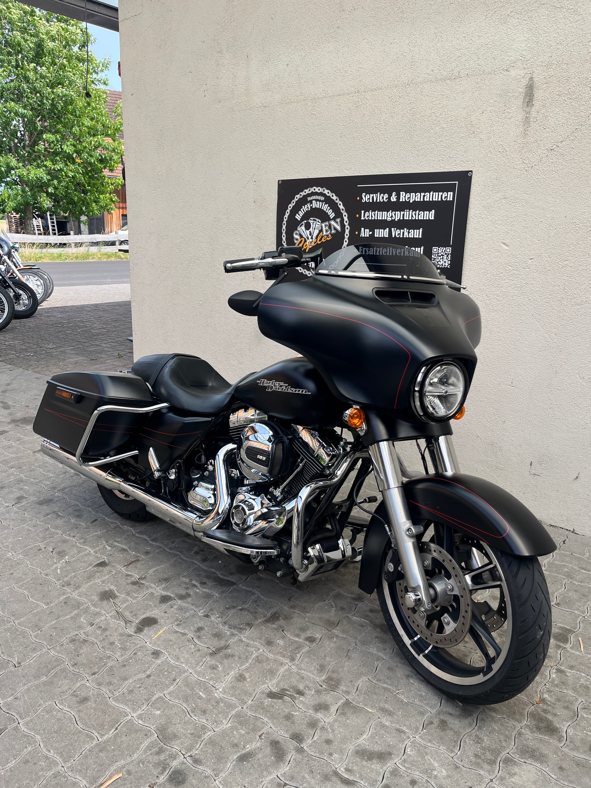 HARLEY-DAVIDSON FLHXS Street Glide Special ABS-image-1