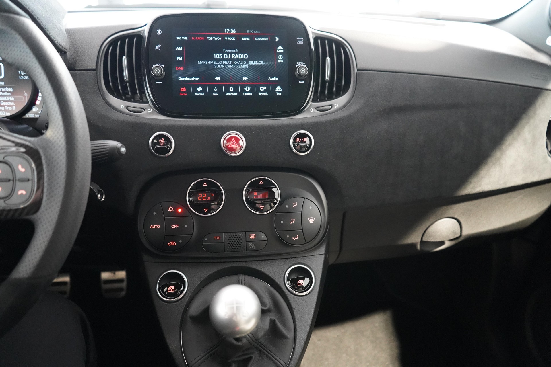 FIAT 695 Abarth 1.4 T-Jet 180 75 Anniversario-image-6
