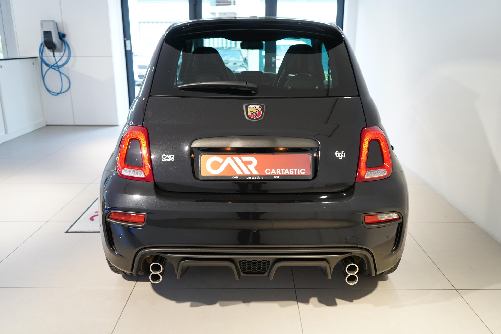 FIAT 695 Abarth 1.4 T-Jet 180 75 Anniversario-showroom-element-3