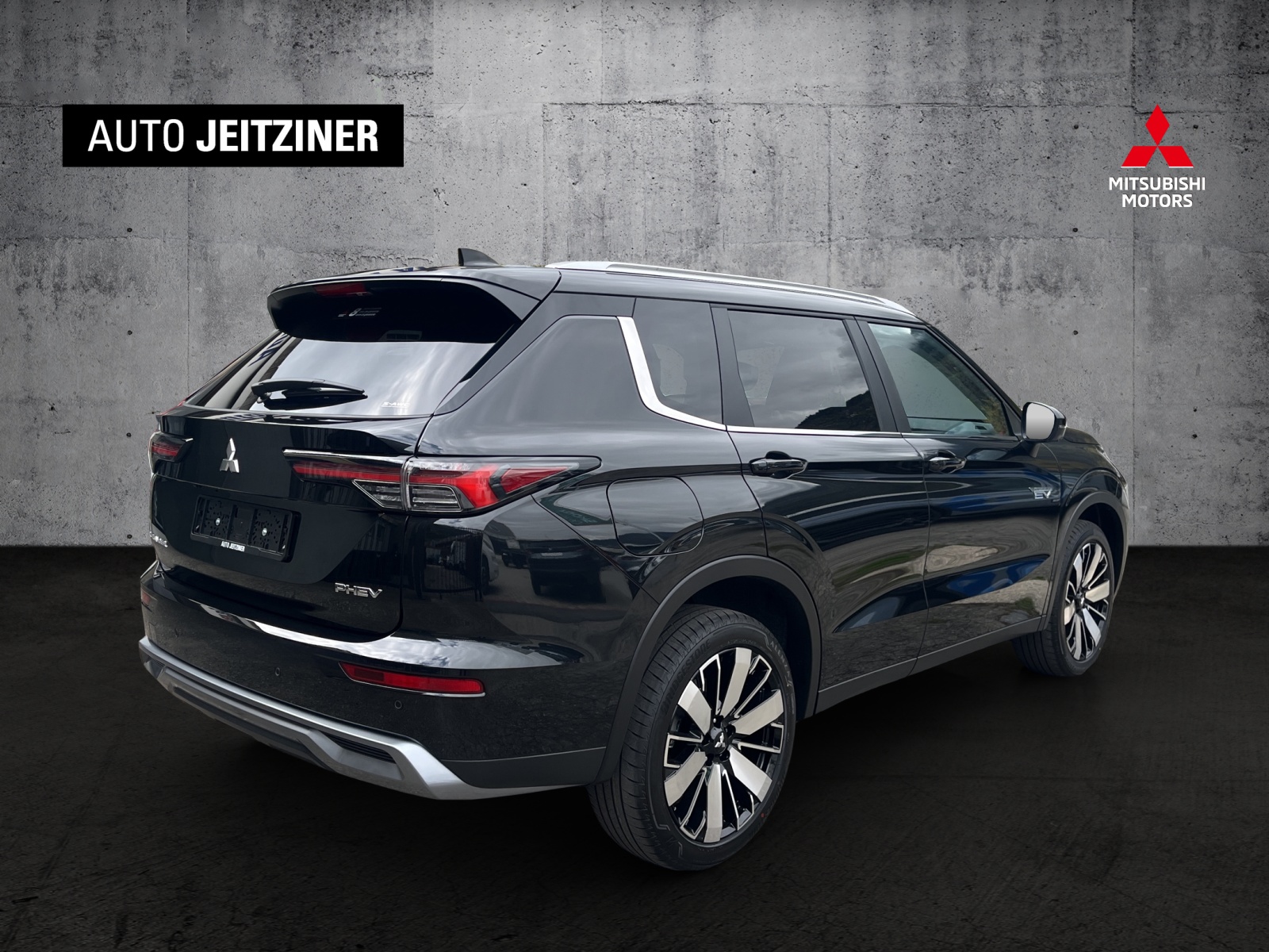 MITSUBISHI Outlander 2.4 PHEV Intense 4x4-image-5