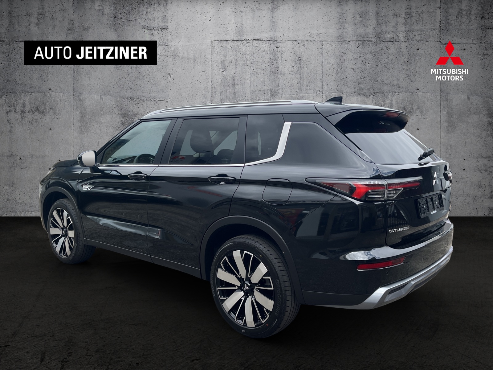 MITSUBISHI Outlander 2.4 PHEV Intense 4x4-image-4