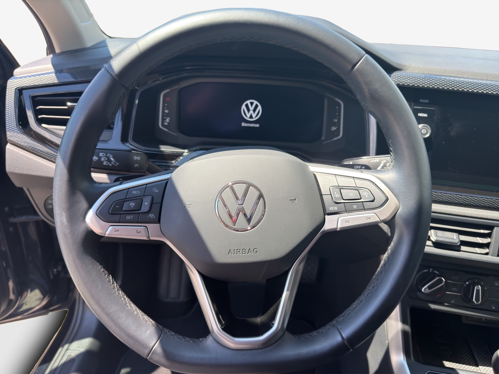 VW Taigo 1.0 TSI Life DSG-image-9
