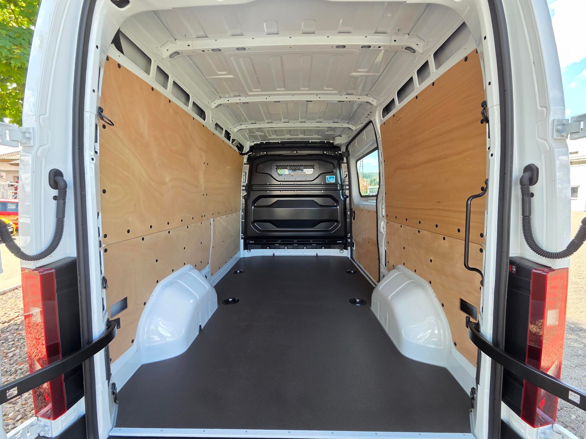 RENAULT Master Kaw. 3.5 t L2H2 2.0 Blue dCi 150-image-8