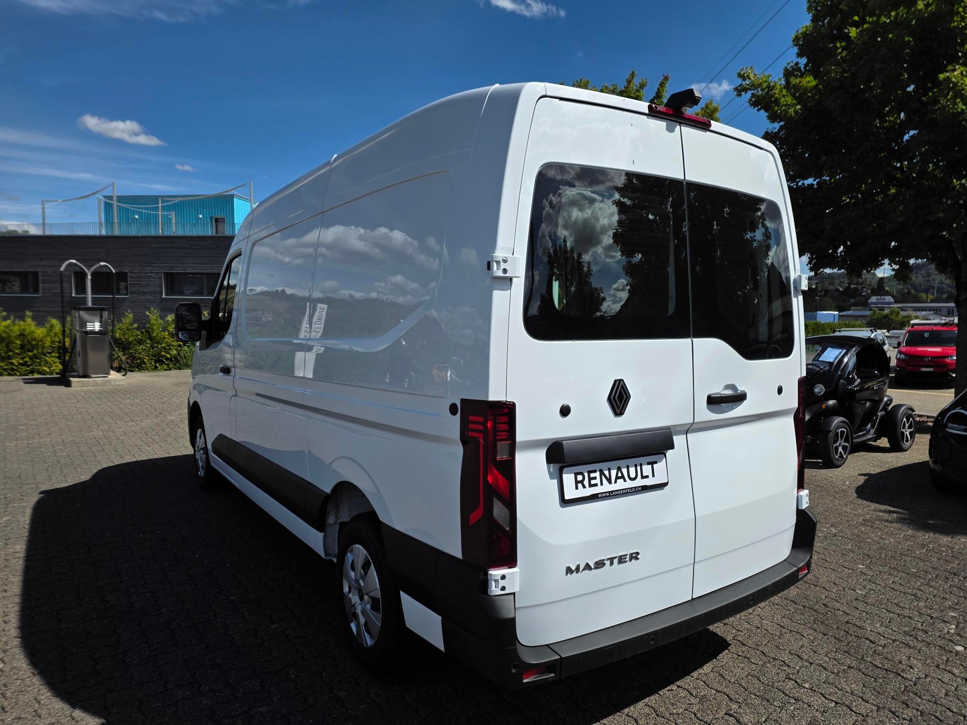 RENAULT Master Kaw. 3.5 t L2H2 2.0 Blue dCi 150-image-2