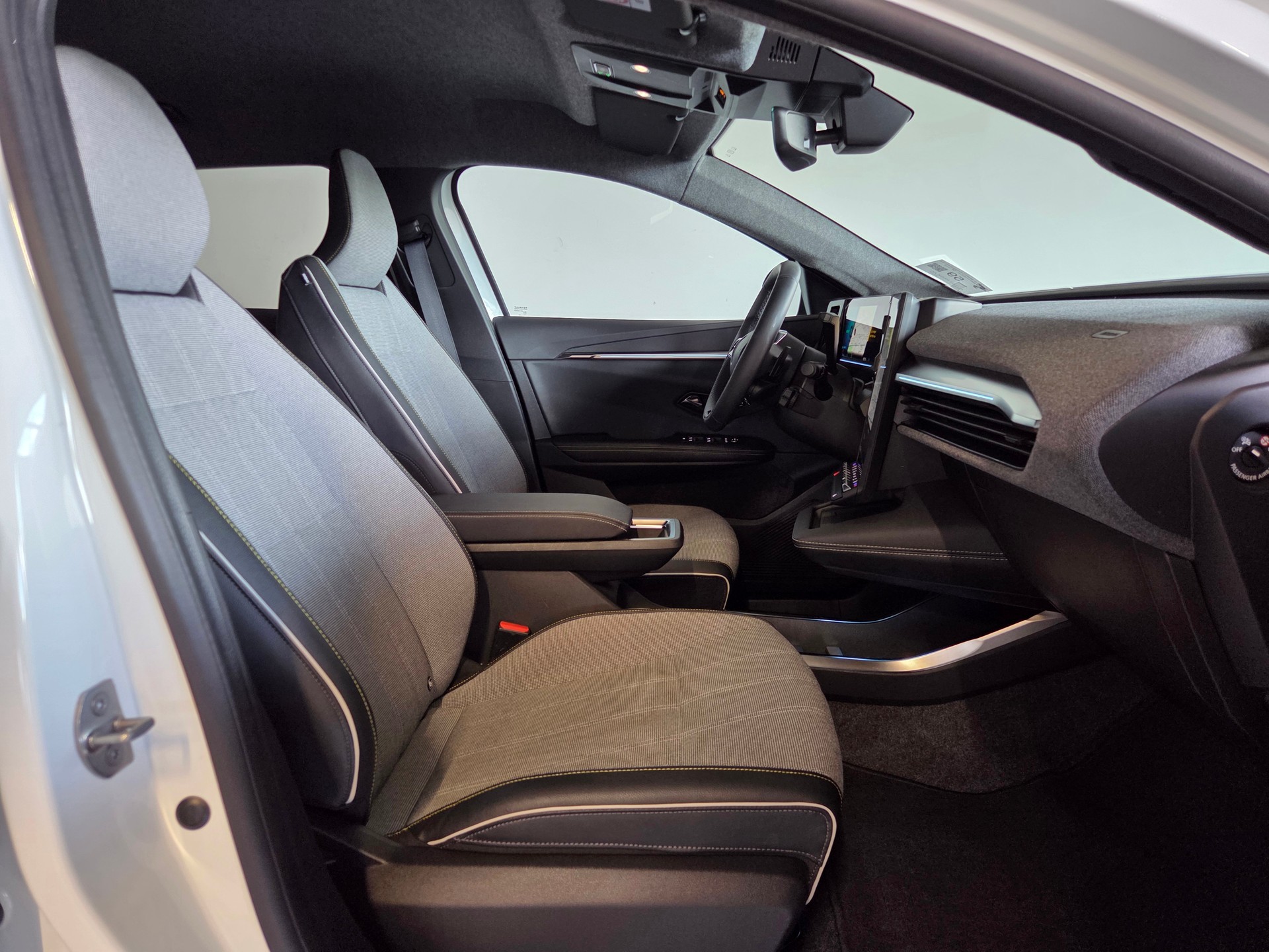 RENAULT Scénic E-Tech techno-image-13