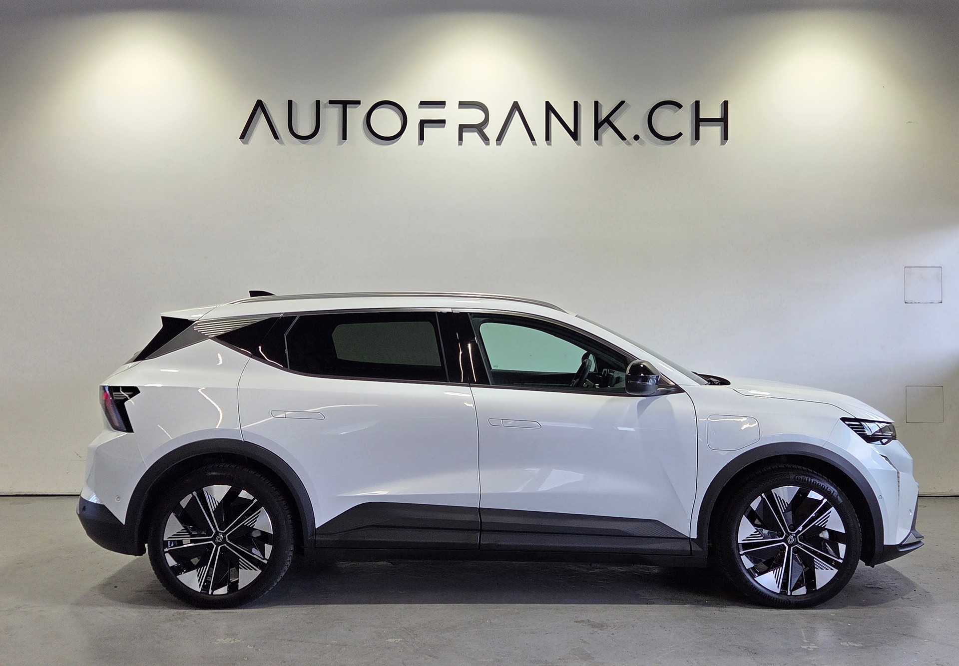 RENAULT Scénic E-Tech techno-image-1