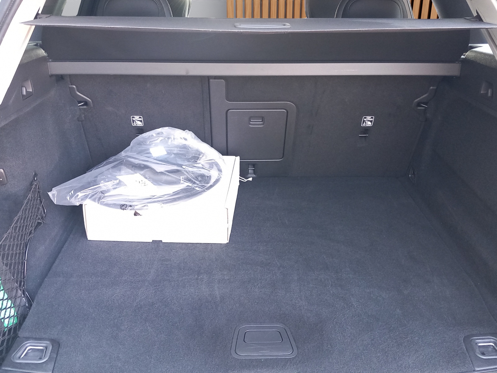 VOLVO XC60 2.0 T6 TE Plus Dark eAWD-image-21