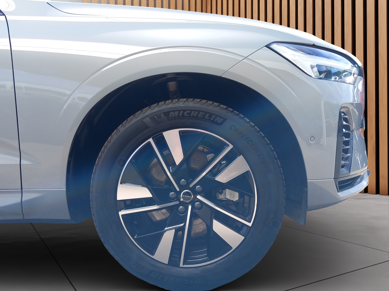 VOLVO XC60 2.0 T6 TE Plus Dark eAWD-image-25