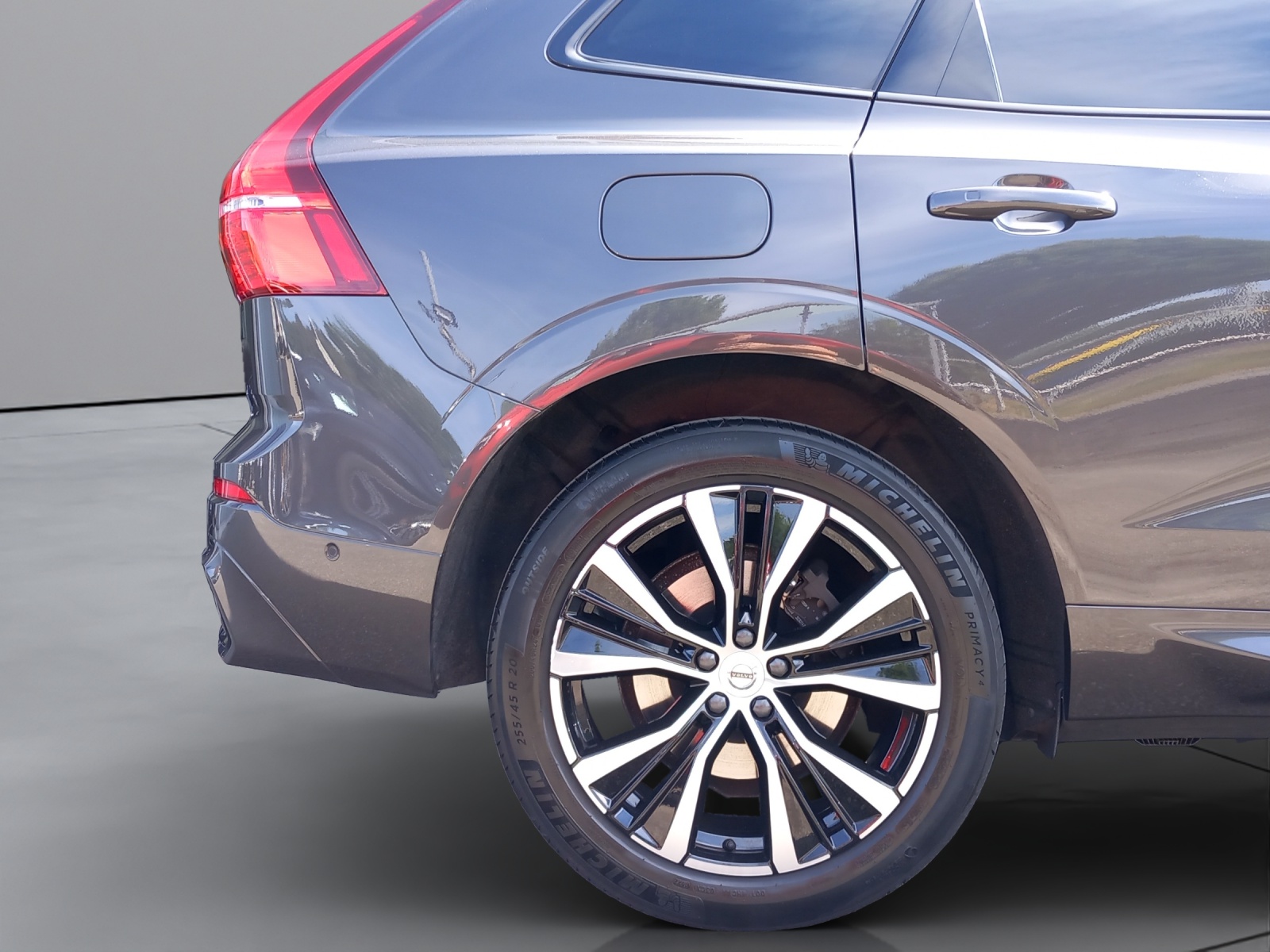 VOLVO XC60 2.0 T6 TE Plus Dark eAWD-image-22