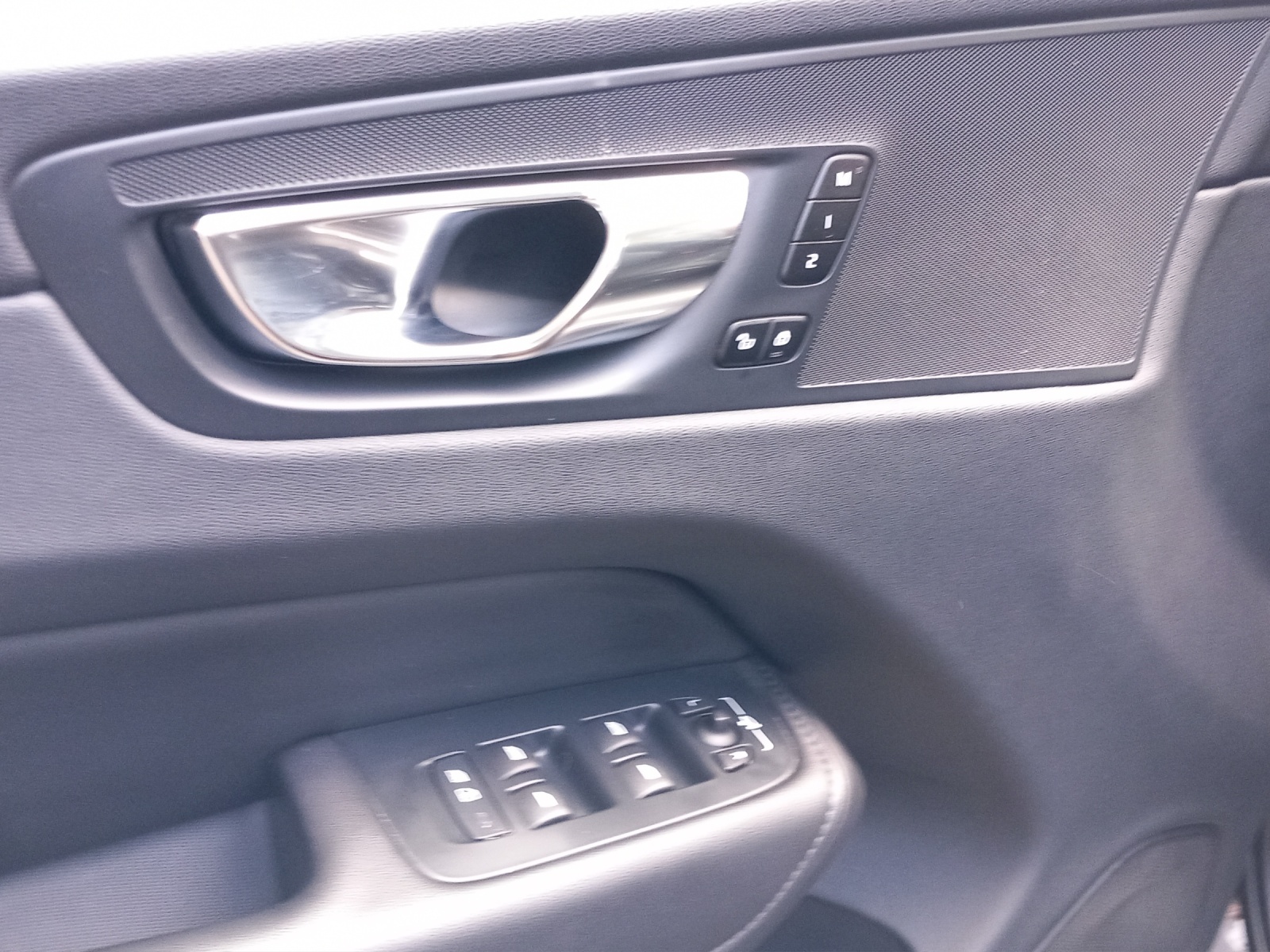 VOLVO XC60 2.0 T6 TE Plus Dark eAWD-image-19