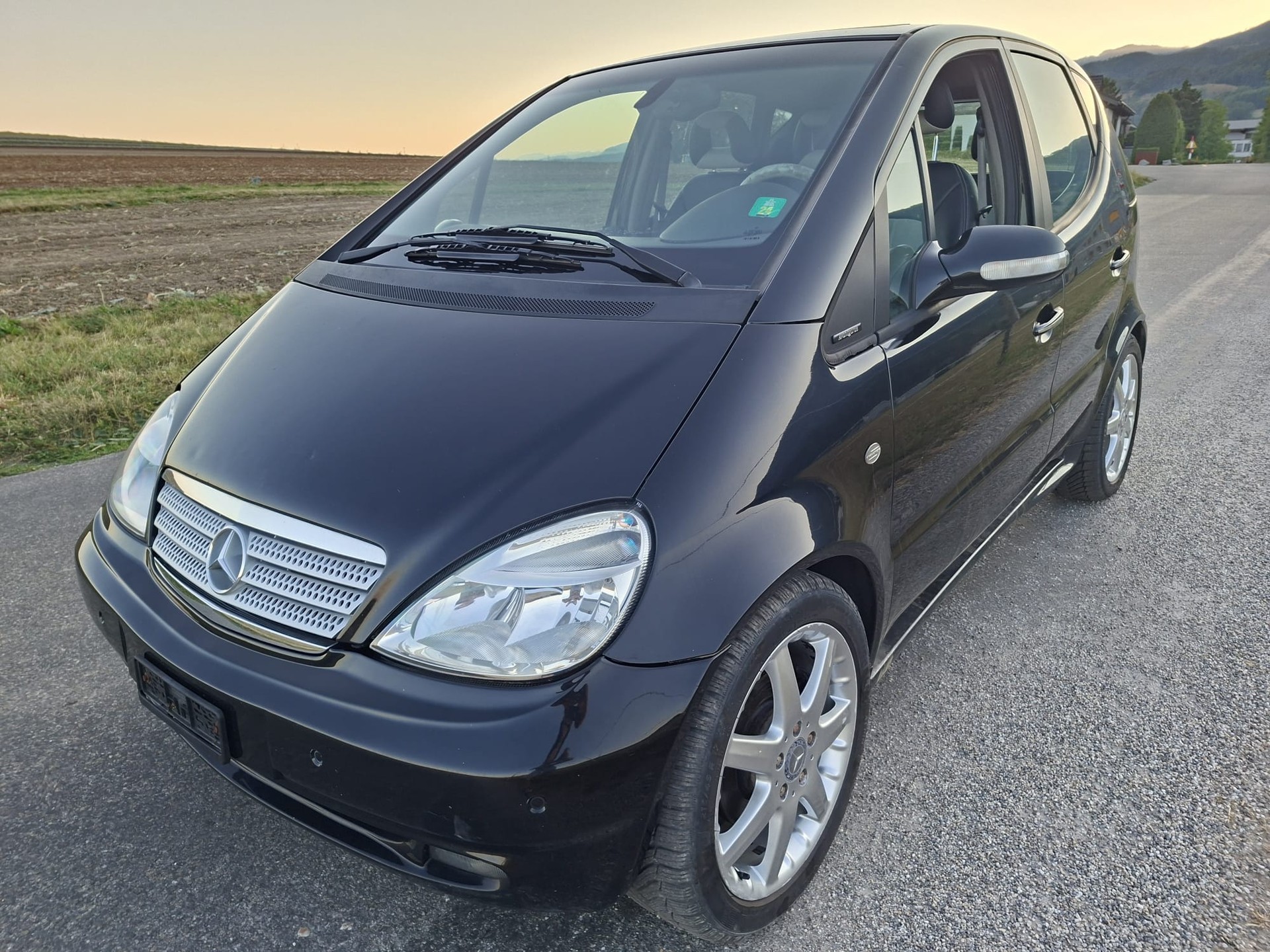 MERCEDES-BENZ A 210 Evolution-image-0
