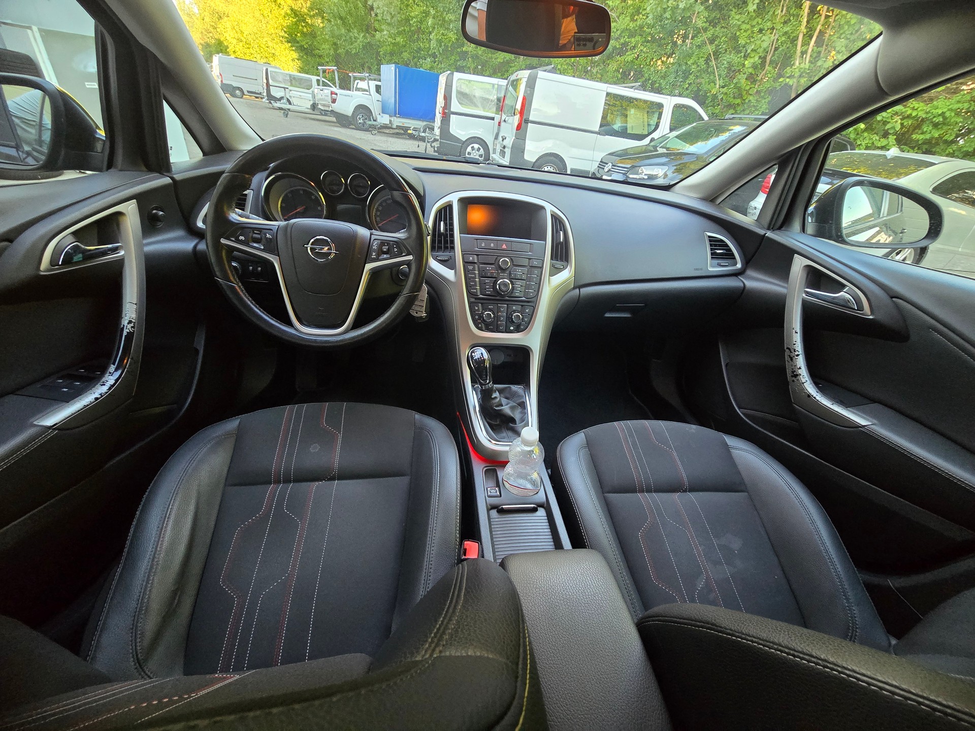 OPEL Astra SportsTourer 1.7 CDTi Anniversary Edition-image-8