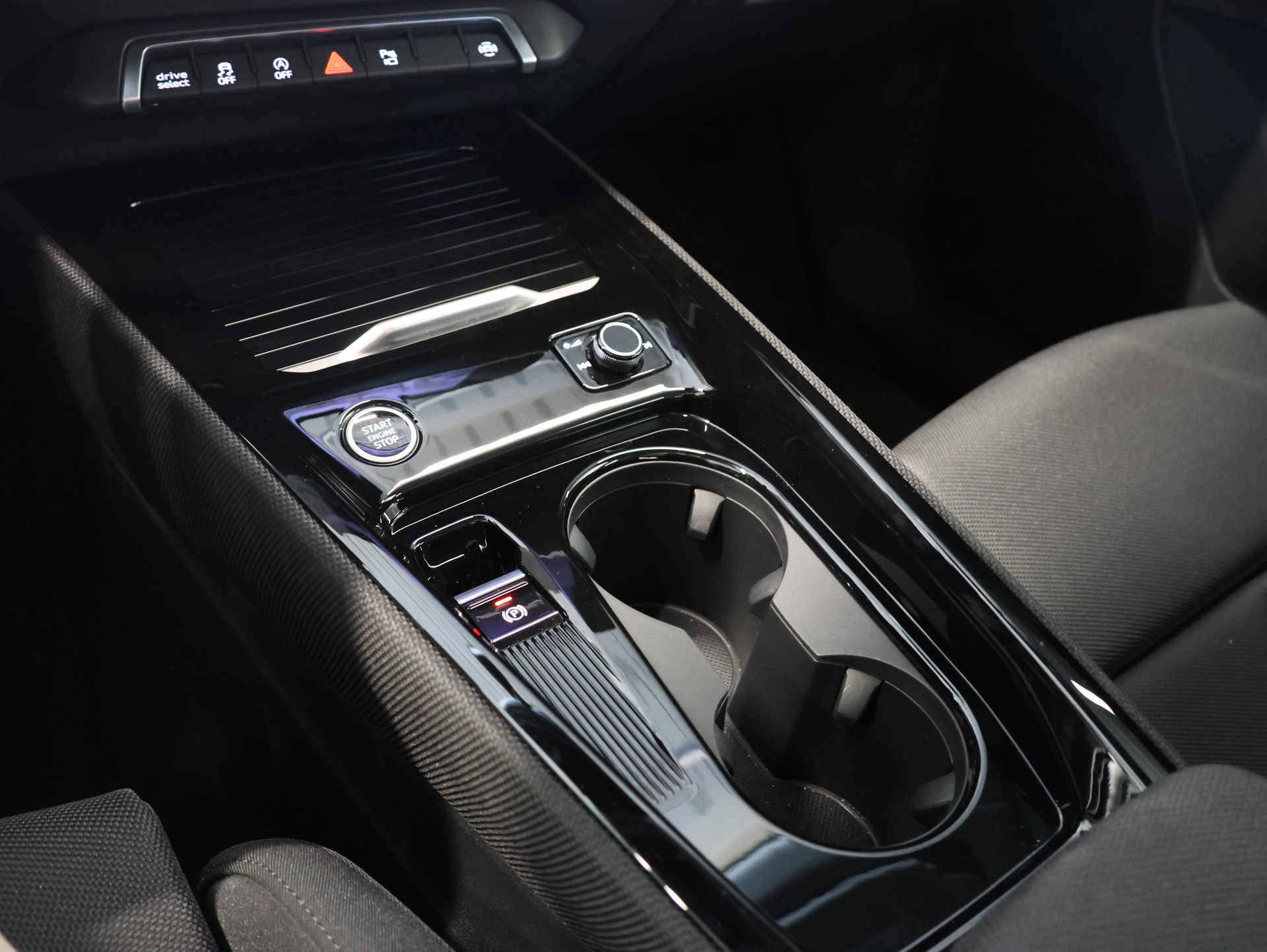 AUDI Q3 Sportback TFSI quattro 150 kW S tronic *Rückfahrkamera* *Sitzheizung* *Modernes Cockpit*-image-24