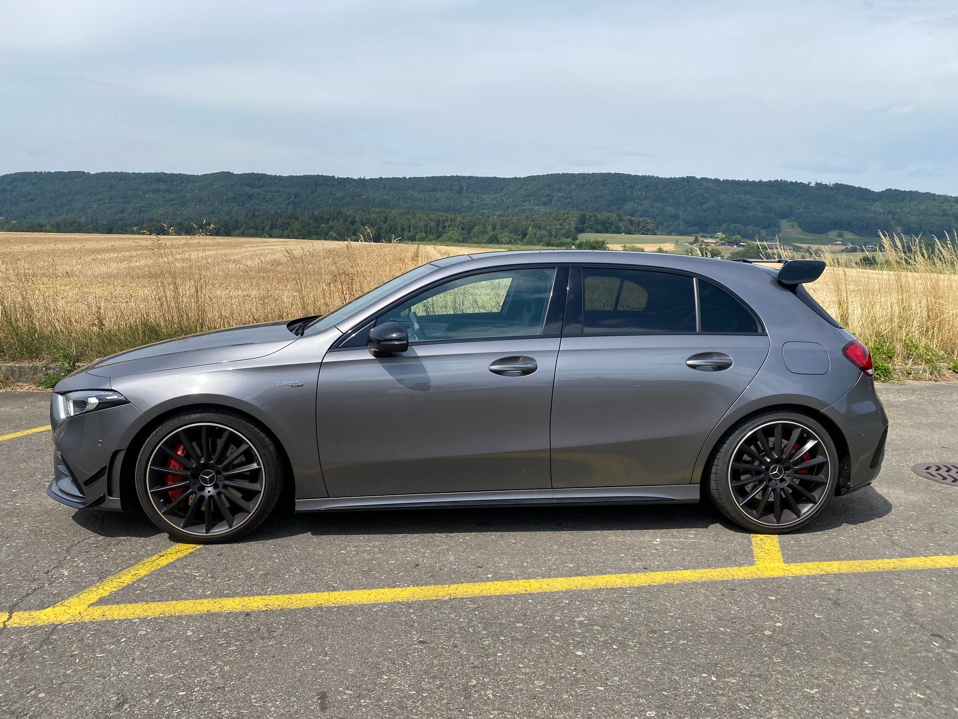 MERCEDES-BENZ AMG 35 4 Matic-image-3