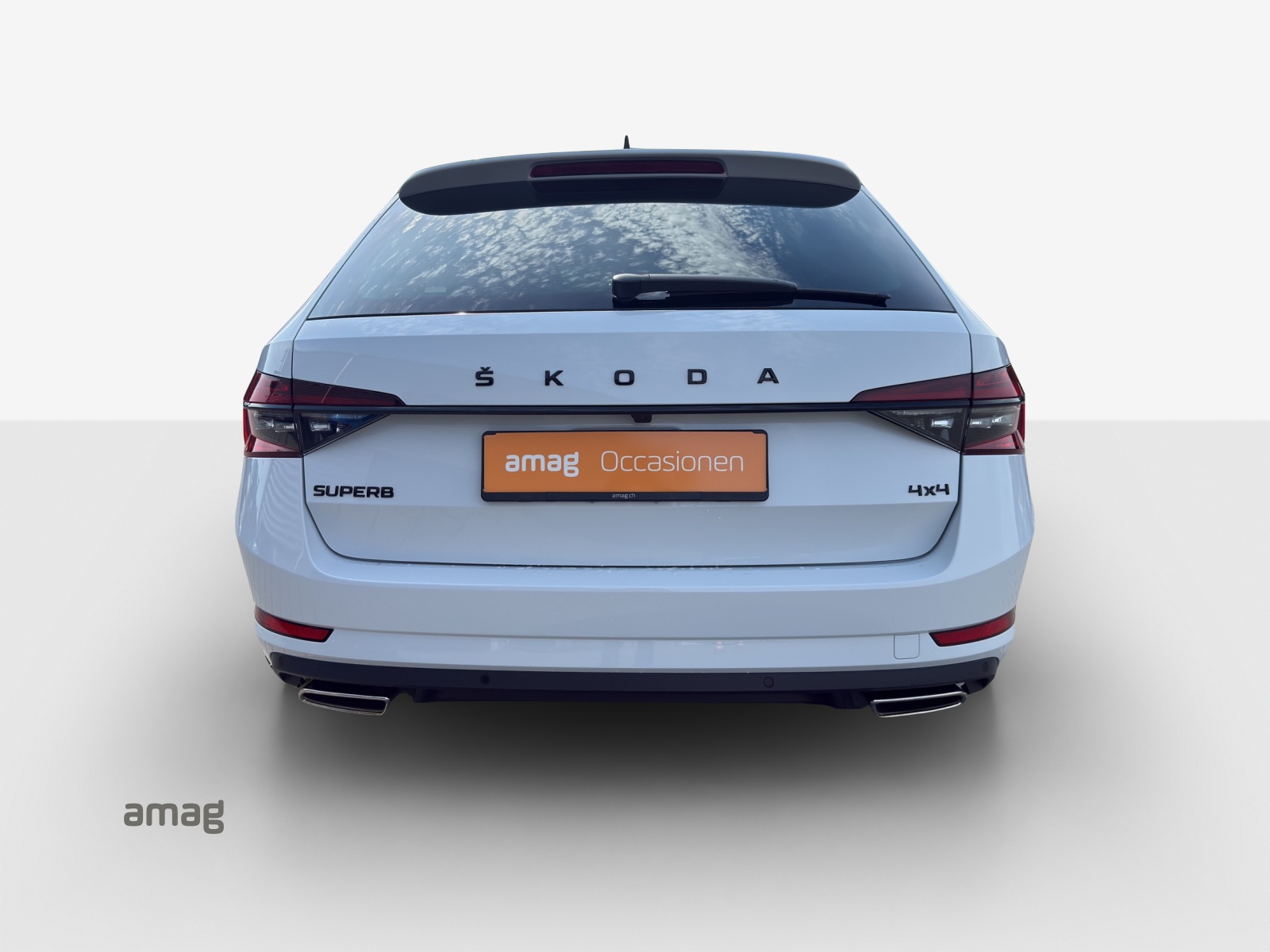 SKODA Superb Combi 2.0 TSI SportLine 4x4 DSG-image-3