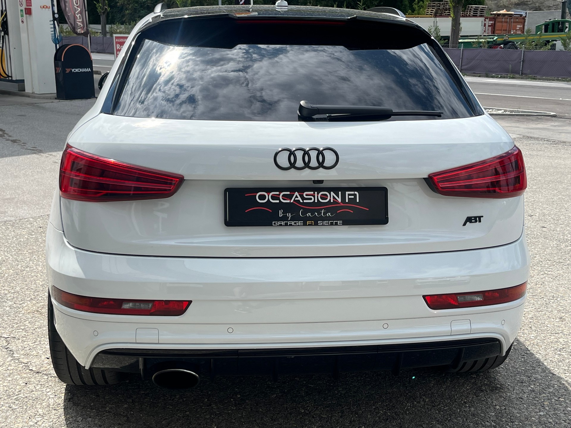 AUDI RS Q3 2.5 TFSI performance quattro S-tronic-image-4