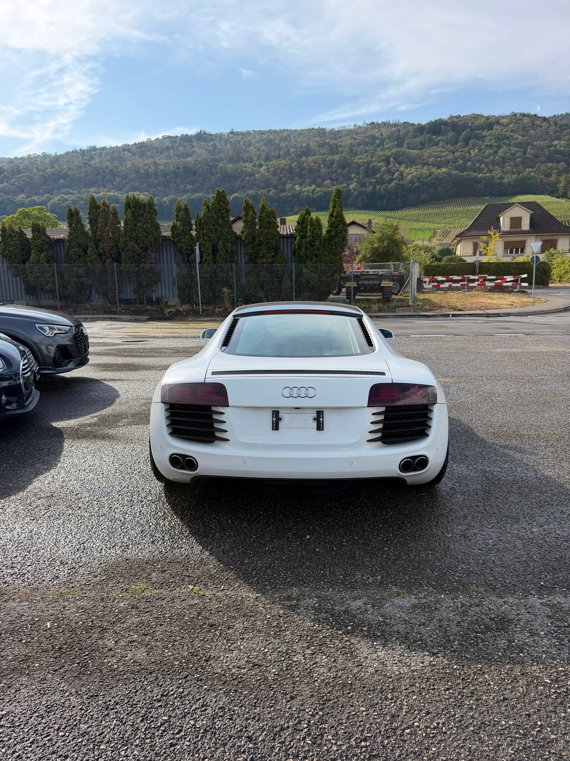 AUDI R8 Quattro Coupé 4.2-image-5