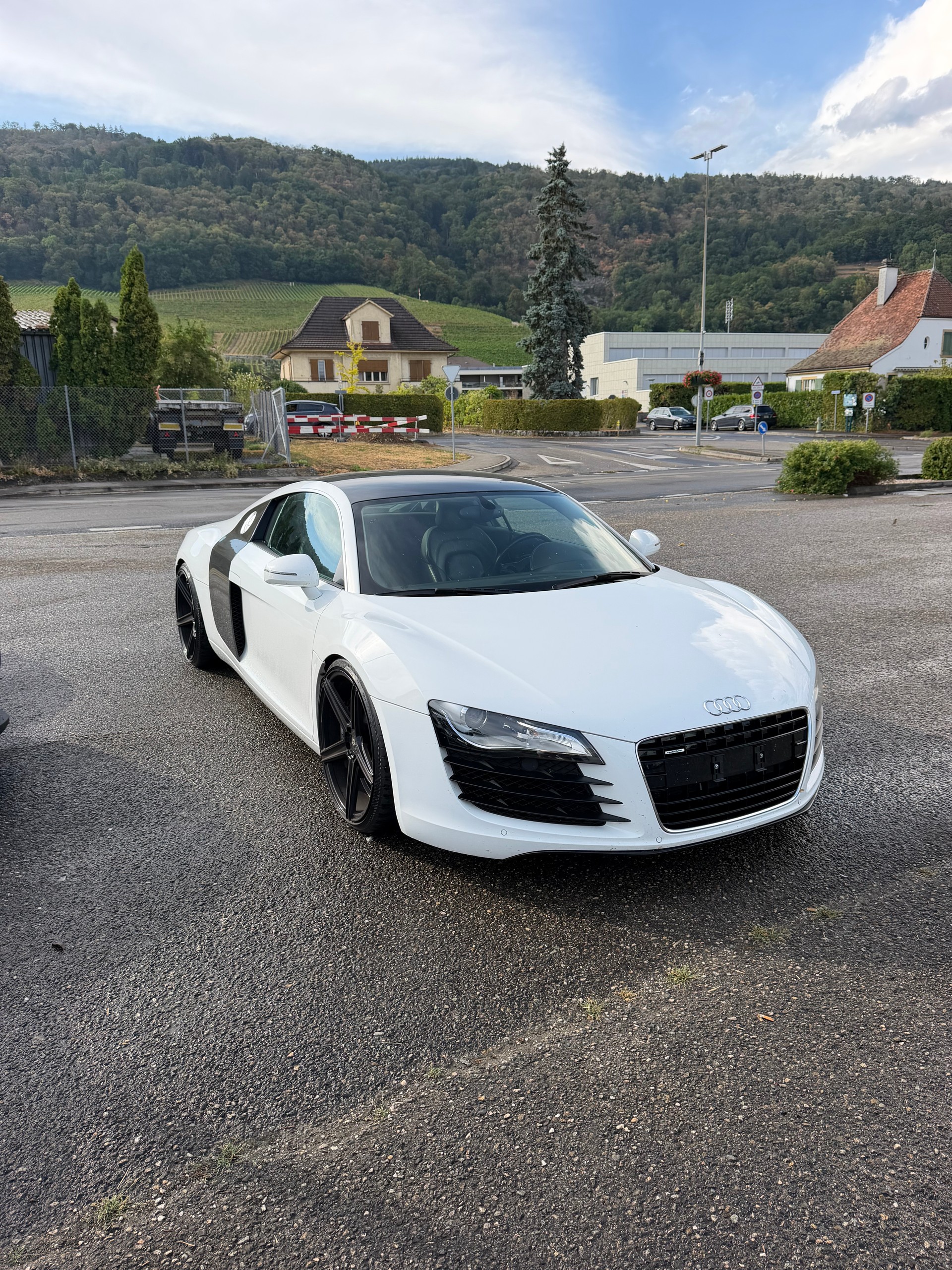 AUDI R8 Quattro Coupé 4.2-image-2