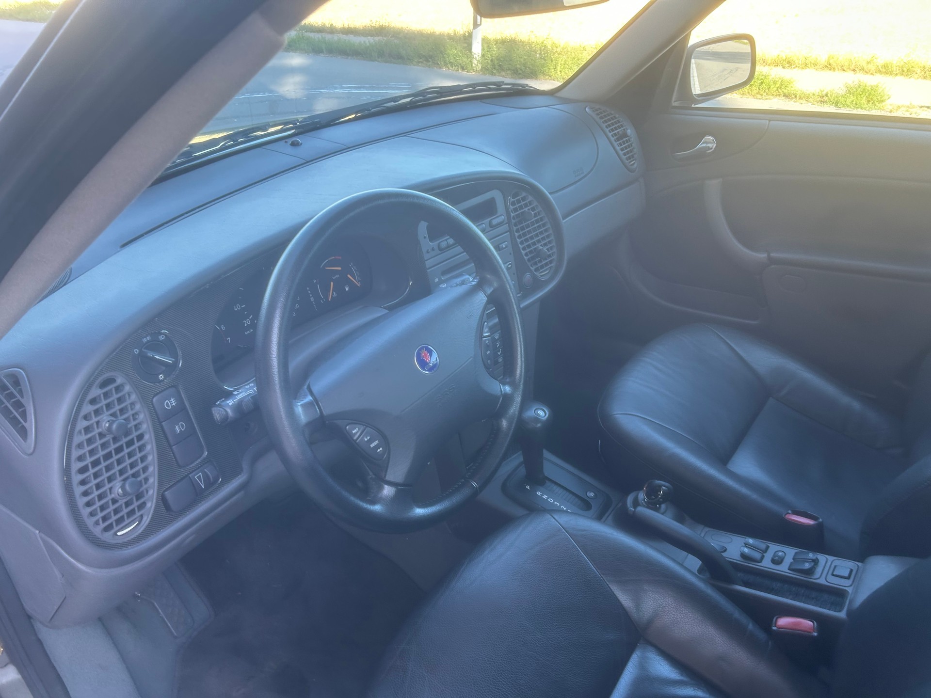 SAAB 9-3 2.0i-16 T SE Anniversary-image-5