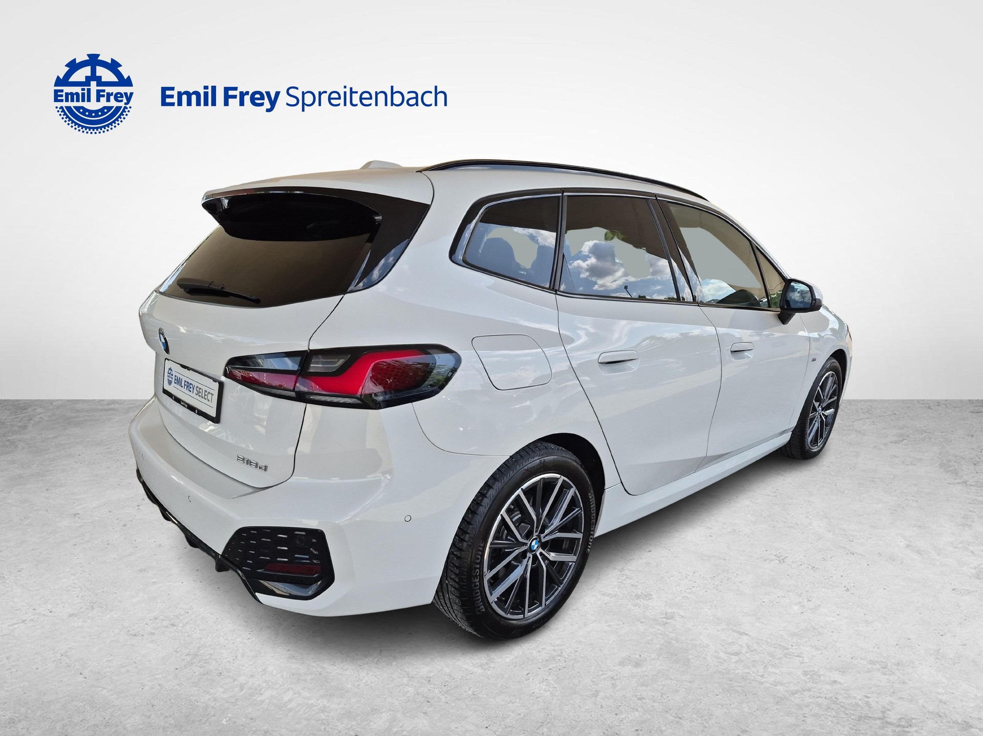 BMW 218d Active Tourer / ab 3,99% Leasing bei Abschluss einer Protect Autoversicherung-image-4