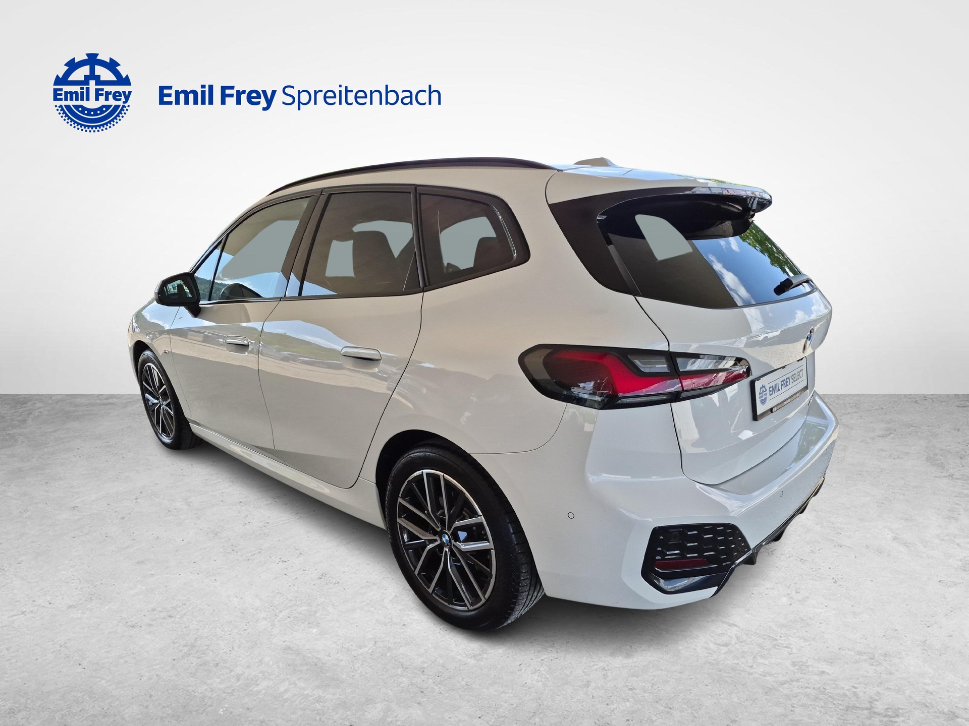 BMW 218d Active Tourer / ab 3,99% Leasing bei Abschluss einer Protect Autoversicherung-image-2