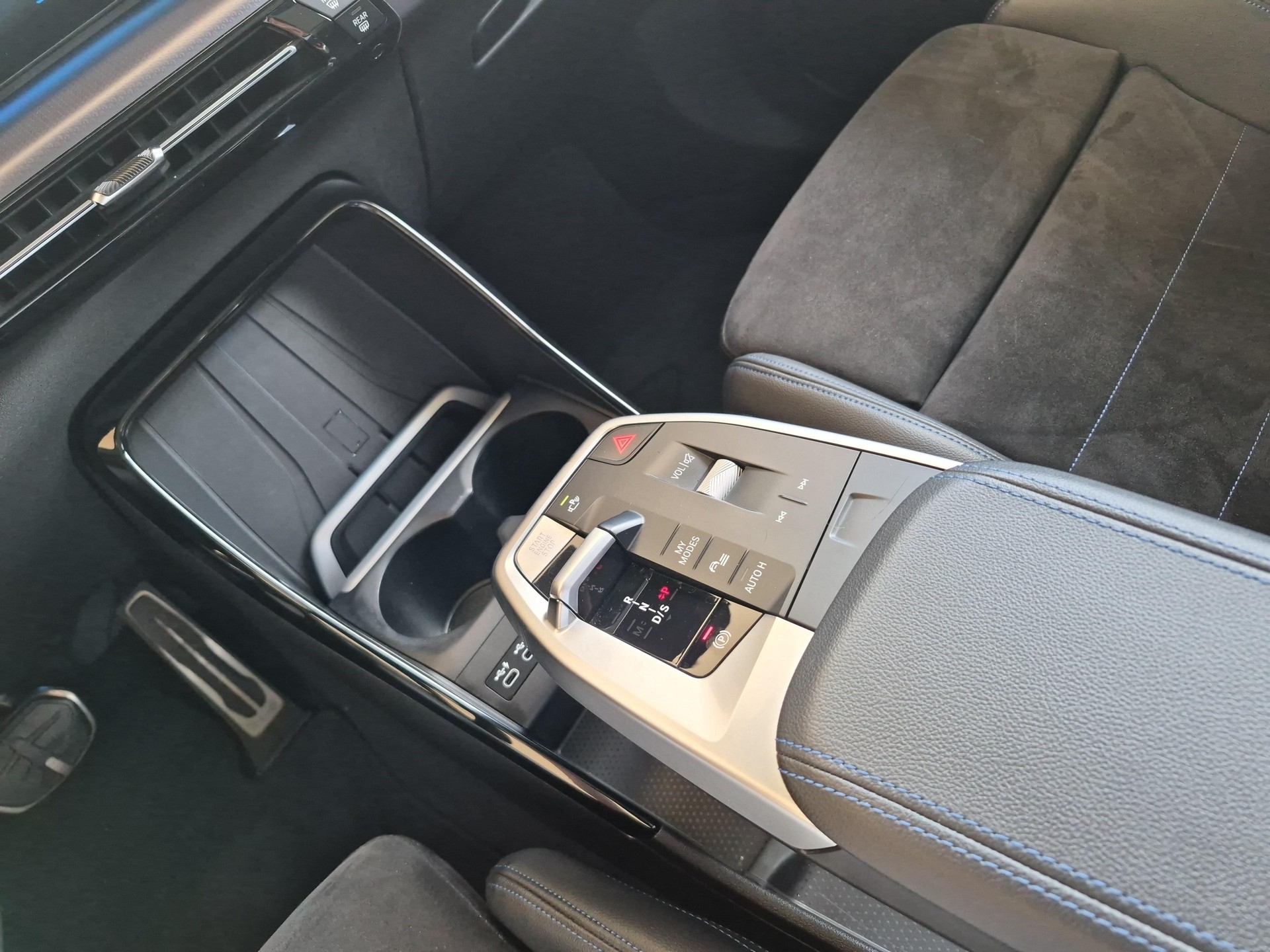 BMW 218d Active Tourer / ab 3,99% Leasing bei Abschluss einer Protect Autoversicherung-image-15