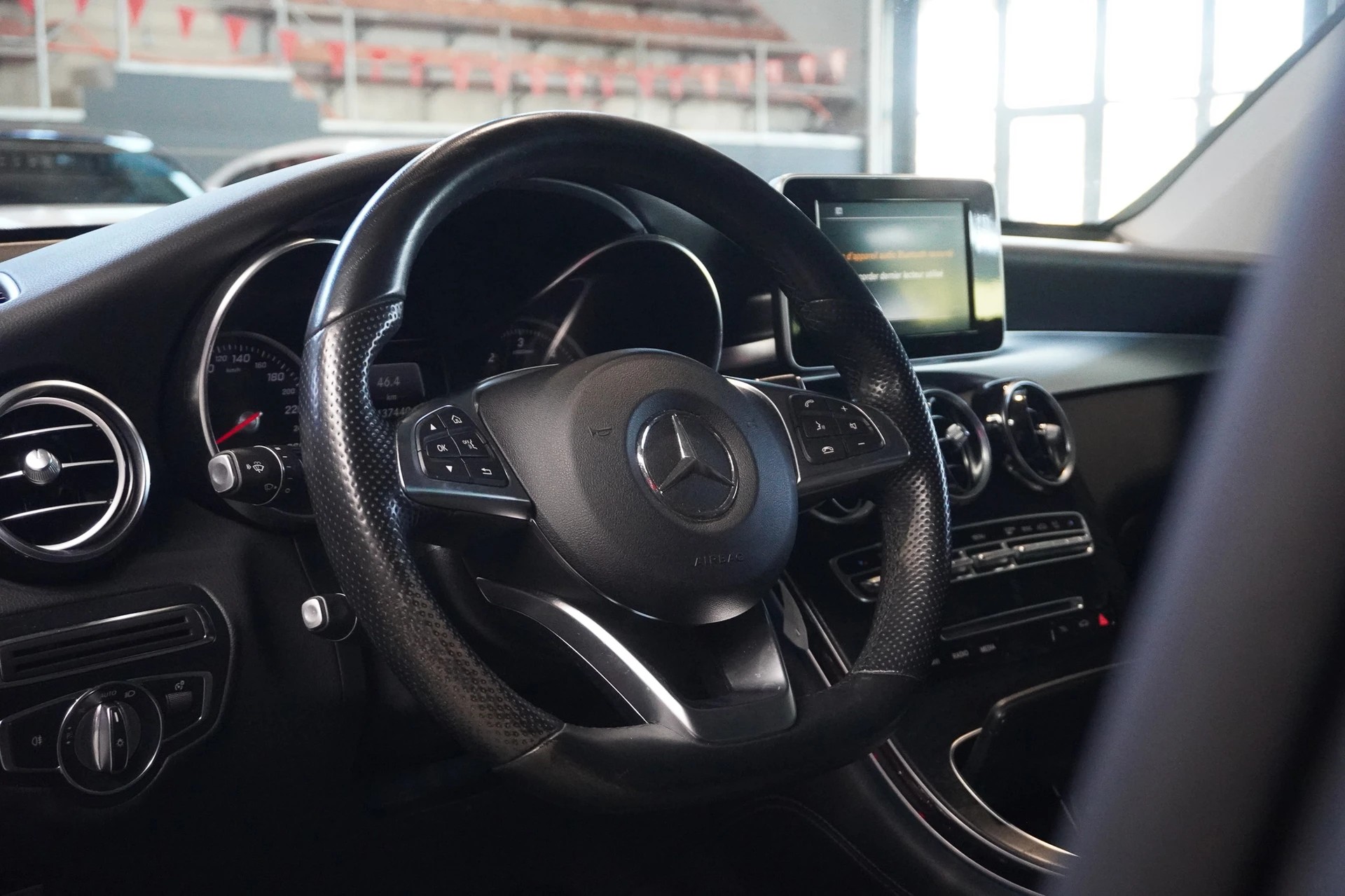 MERCEDES-BENZ GLC 250 d AMG Line 4Matic 9G-Tronic-image-7