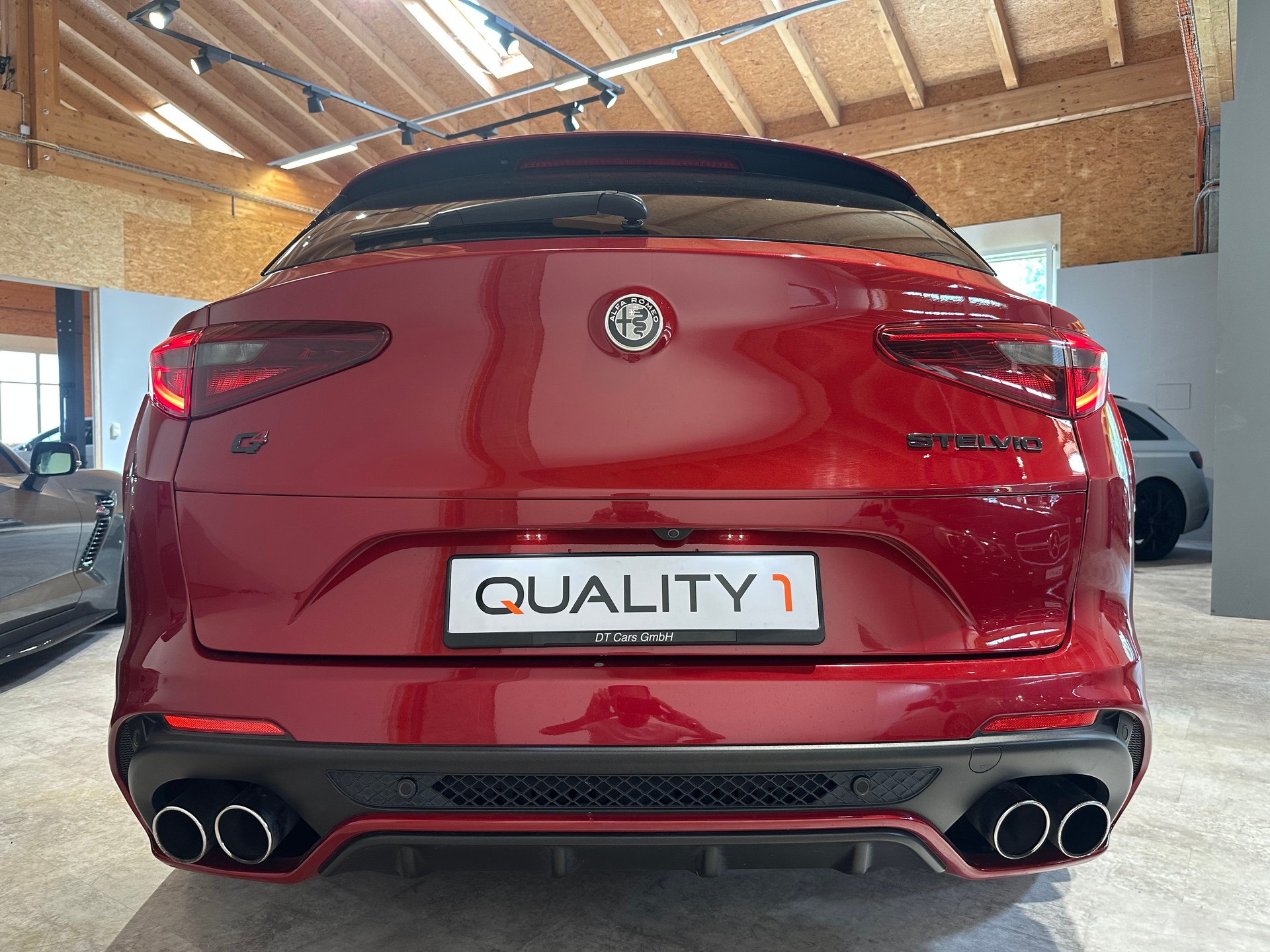 ALFA ROMEO Stelvio 2.9 V6 Quadrifoglio Q4 Automatic/1. Jahr Garantie/8 x 20 Zoll Alu uvm.-image-4