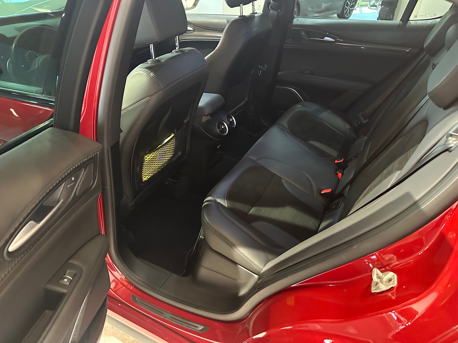 ALFA ROMEO Stelvio 2.9 V6 Quadrifoglio Q4 Automatic/1. Jahr Garantie/8 x 20 Zoll Alu uvm.-image-19