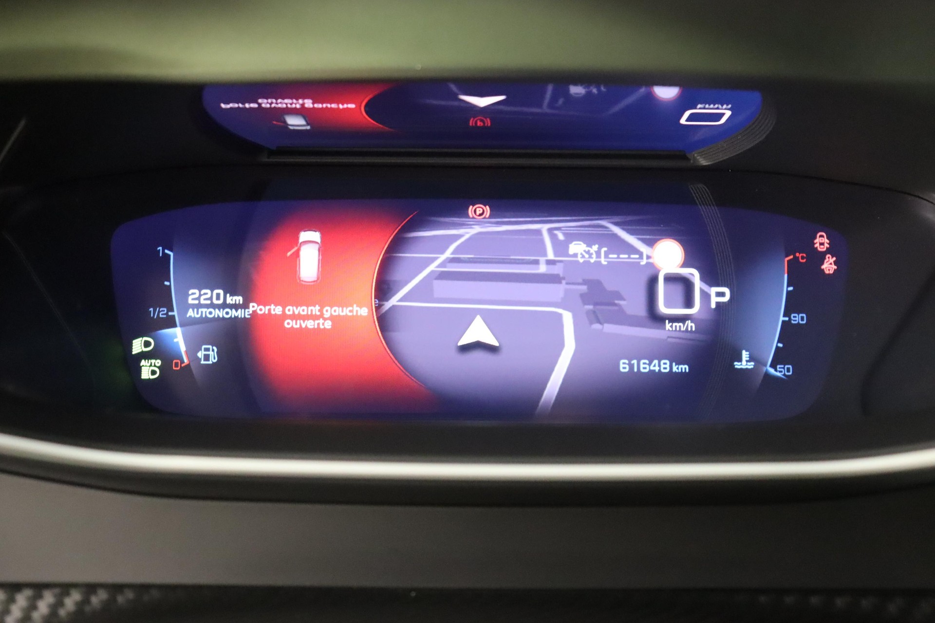 PEUGEOT 208 1.2 PureTech 130 GT Line-image-14