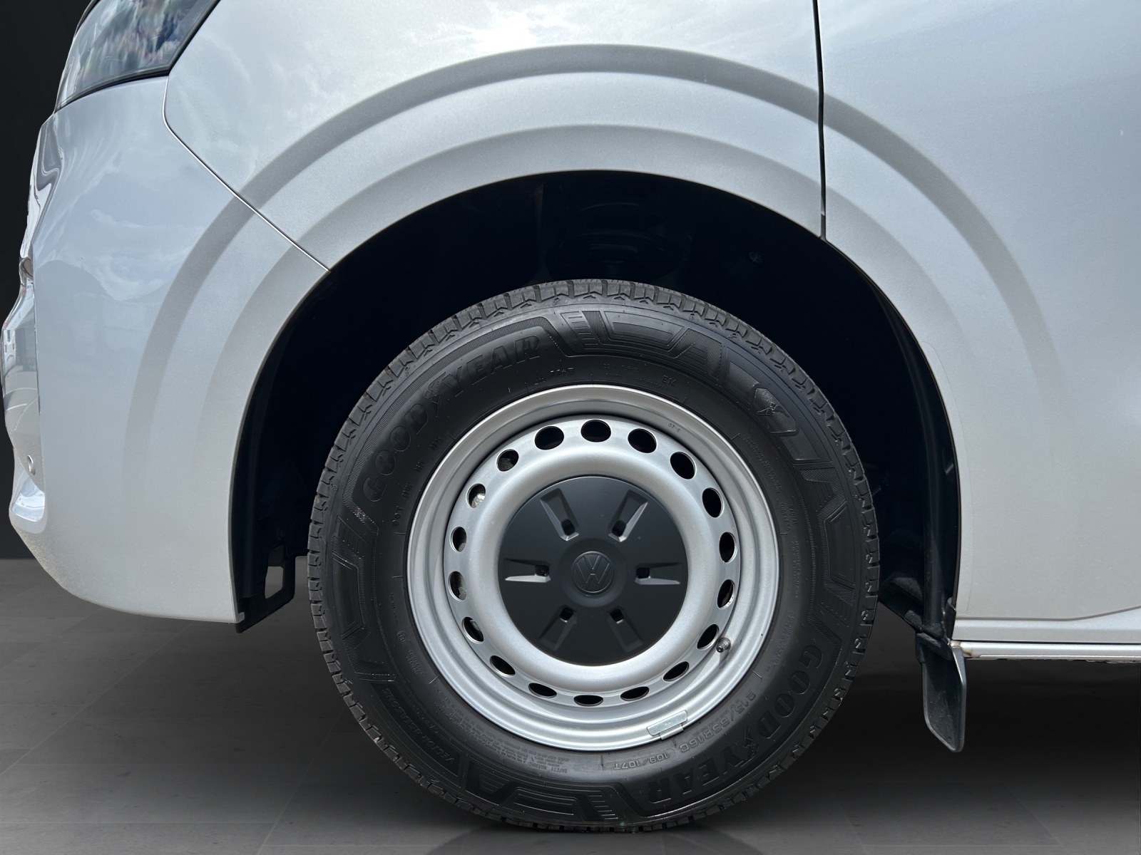 VW Transporter 2.0 TDI 4Motion Lang Automat * Heckflügeltüren *-image-8