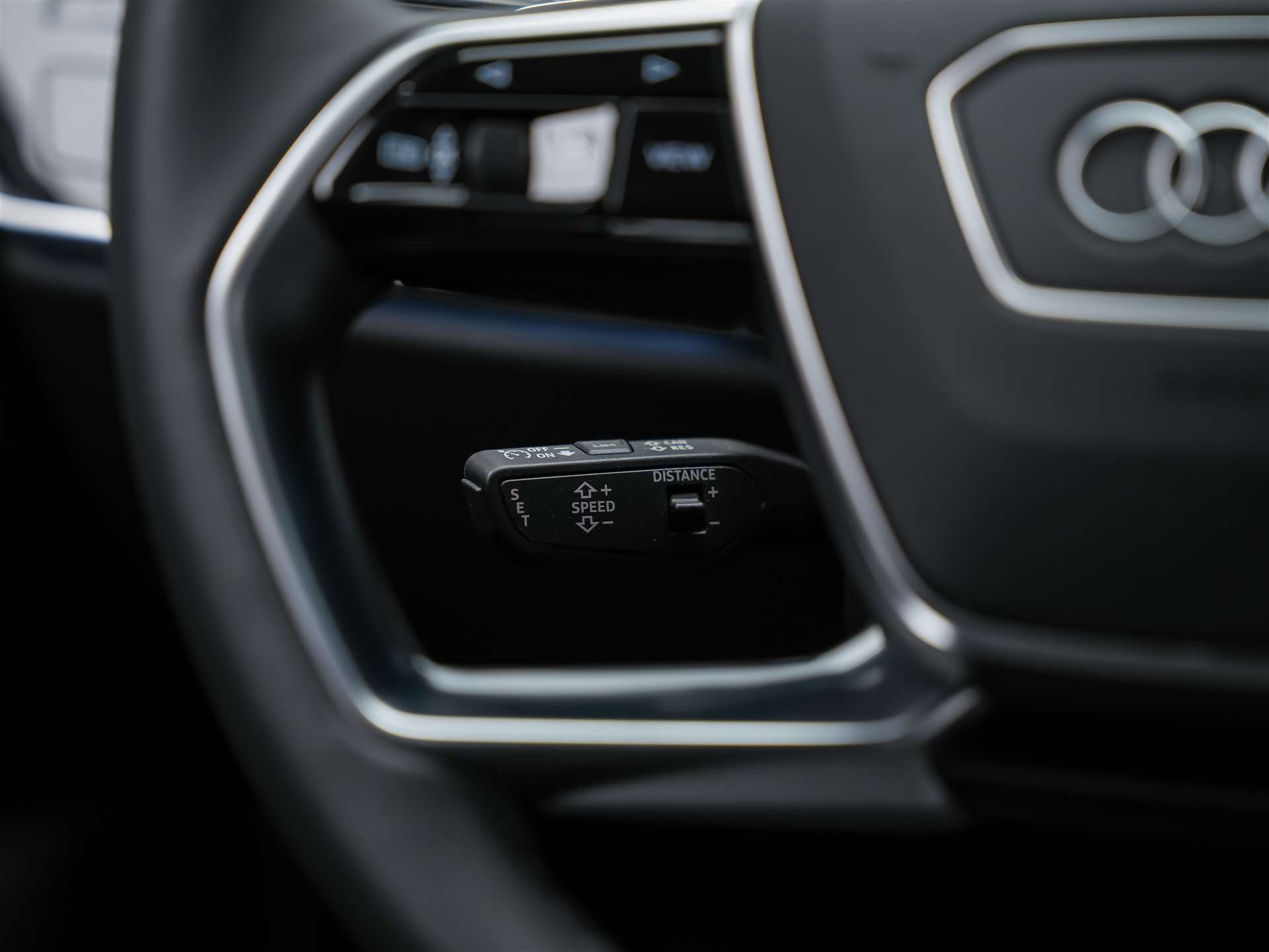 AUDI A8 50 TDI quattro tiptronic *22" Felgen*Allradlenkung*Matrix LED*Head Up*-image-32