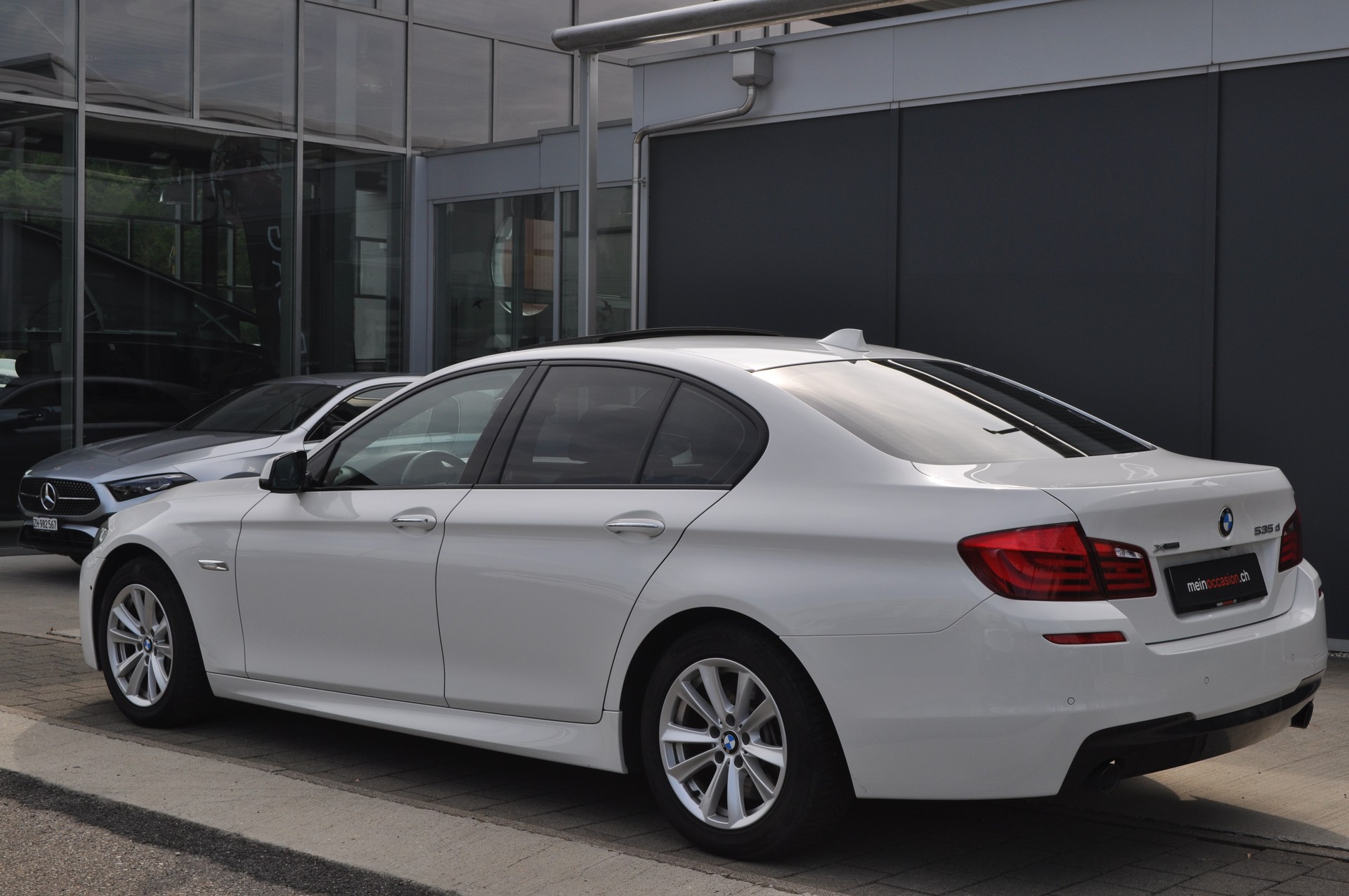 BMW 535d xDrive-image-3