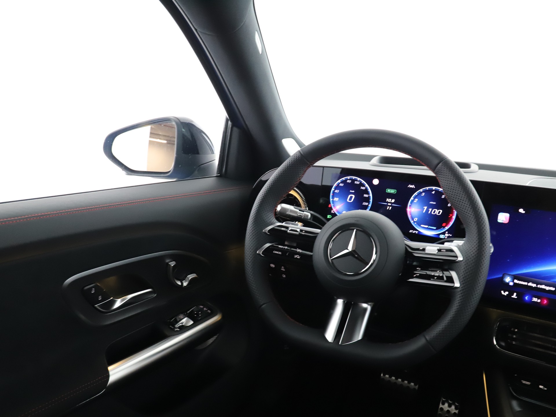 MERCEDES-BENZ GLB 220 4Matic 8G-Tronic-image-14