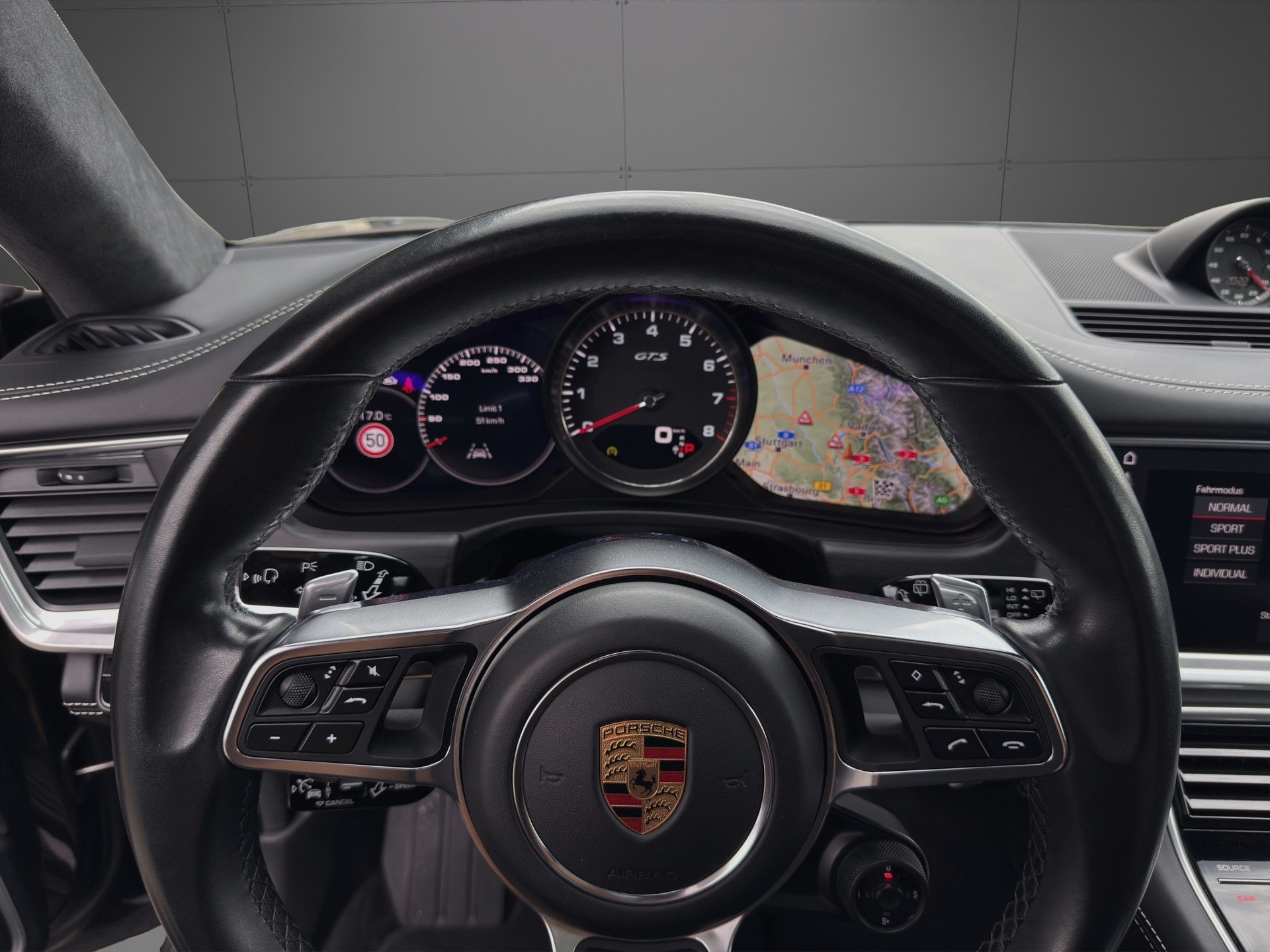 PORSCHE Panamera GTS Sport Turismo PDK-image-15